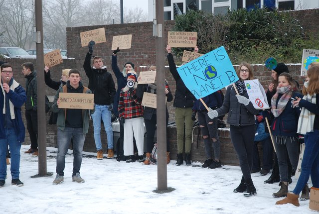 Auch ein Megaphon durfte nicht fehlen. | Foto: Christian Schaffeld