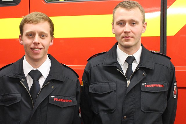 Foto © Jürgen Thoms - Aus der  Serie: Jahresdienstbesprechung der Jugendfeuerwehr
Unna-Süd - Stellv. Jugenwart Lukas Eckhoff und Jugendwart  Patrick 
Schüssler 

