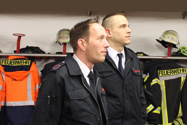 Foto © Jürgen Thoms - Aus der  Serie: Jahresdienstbesprechung der Jugendfeuerwehr
Unna-Süd -  Gäste  Tim Böckenkröger.und  Stefan Fahrenbach