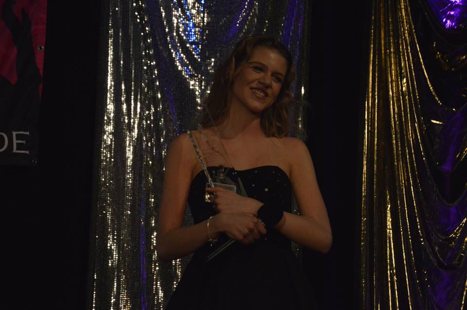 Pia-Sophie Remmel gewann im letzten Jahr den Schwelmer Song Contest mit "Ich gehöre nur mir" aus dem Musical "Elisabeth" und holte somit den Pokal in die Gesellschaft Oberstadt.