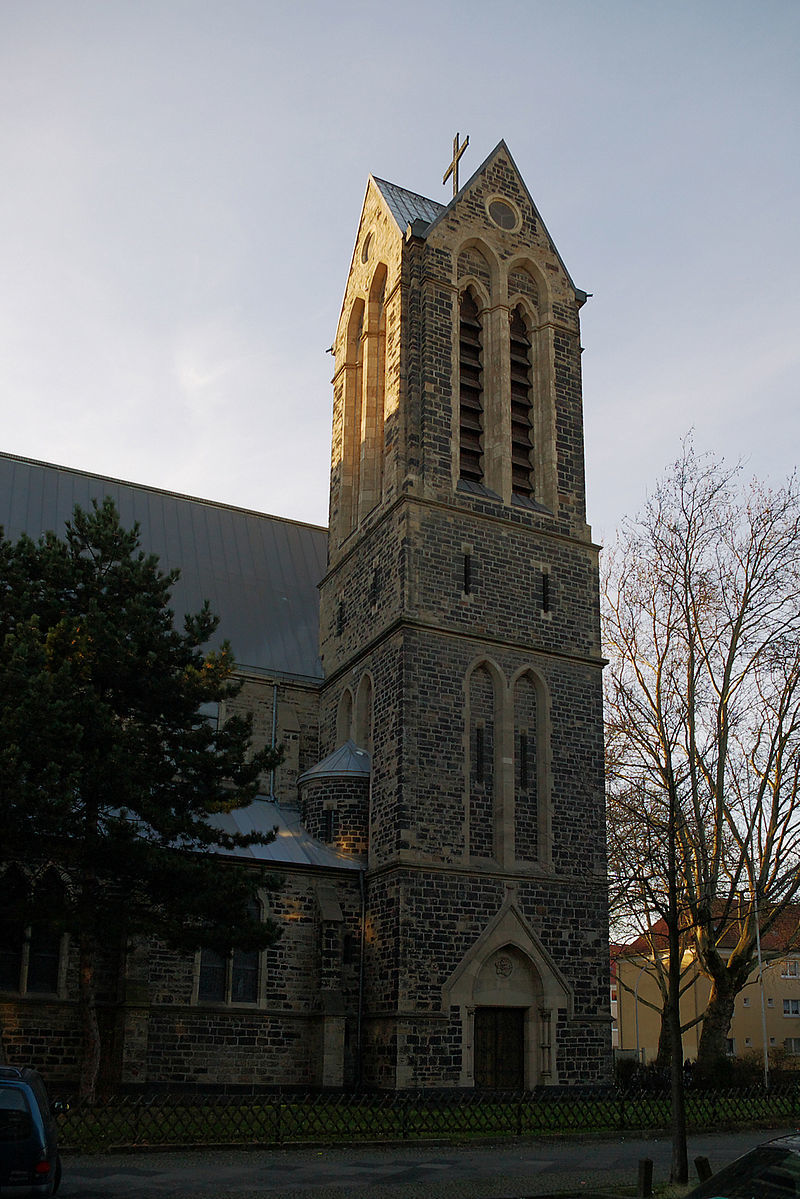 Katholische Kirche St. Aposteln in Dortmund, Nordrhein-Westfalen.