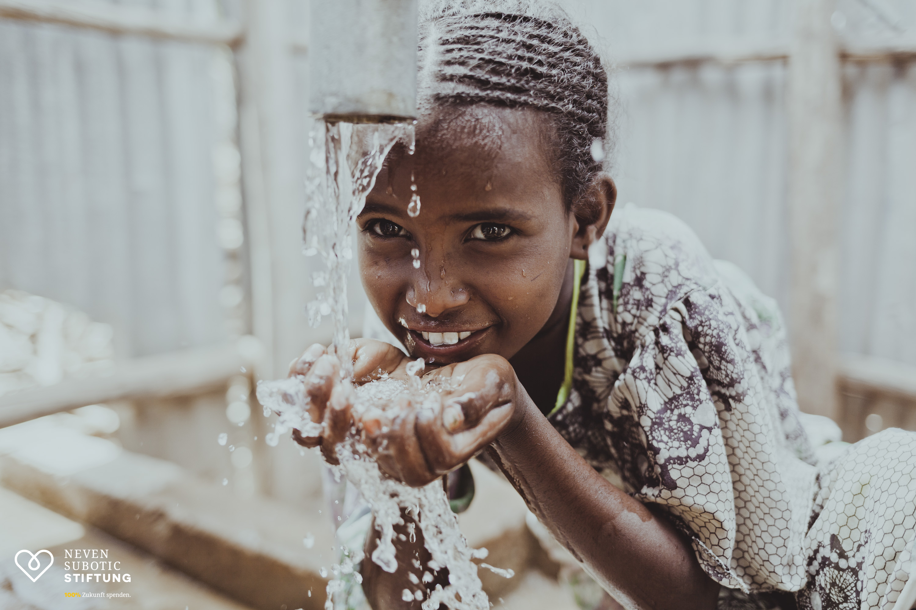 Wasser ist Leben für dieses äthiopische Mädchen.
Foto: Neven Subotic Stiftung