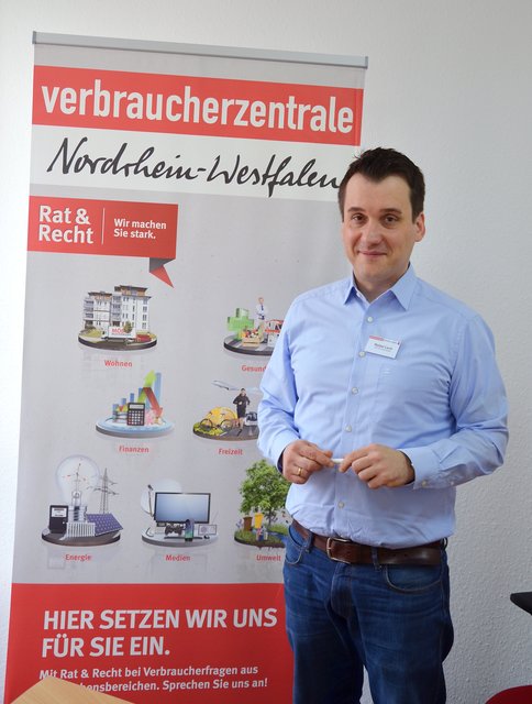 Allgemeine Verbraucherrechte umfasst das Beratungs-tableau im elfköpfigen Team der VZ Gelsenkirchen. Zwei von drei Verbrauchern haben Probleme mit Telekommunikations-Anbietern.