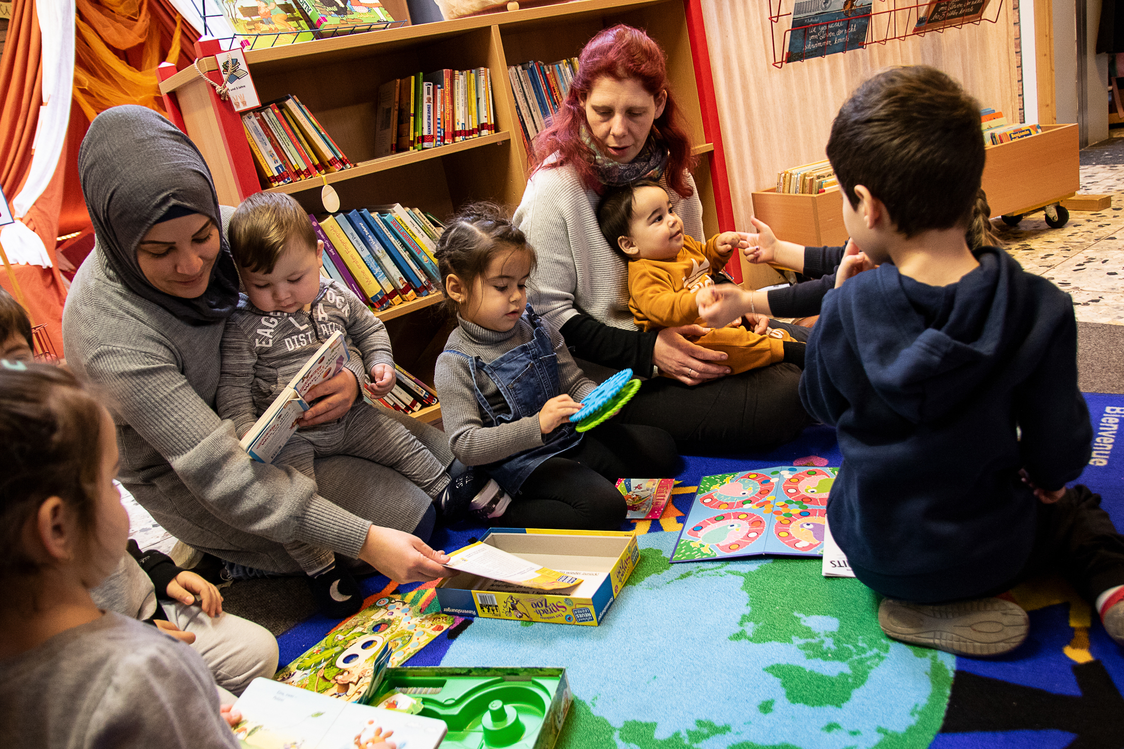 Über neuen Lesestoff und Spiele können sich die Kinder an der Ringeldorfer Straße freuen.