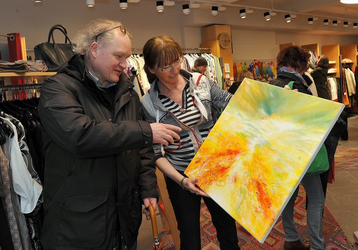 IGr-Vorsitzender Rolf Krane /bei Brecki's Second Hand) hofft auf einen verkaufsoffenen Sonntag anlässlich der Kunstmeile im Juli.