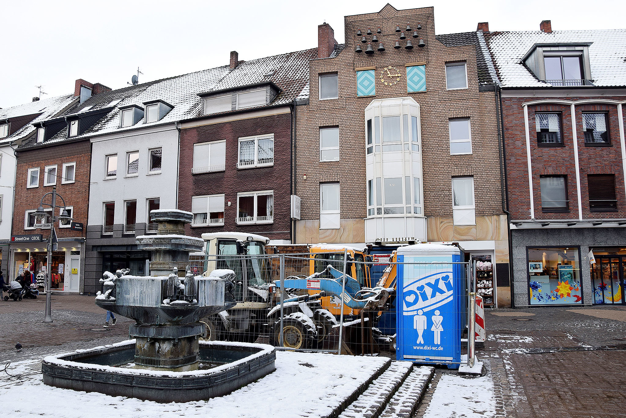 Wer über die Modernisierung der Dorstener Innenstadt direkt informiert werden möchte, kann den Sonder-Newsletter „Baustellen-Nachrichten“ abonnieren.