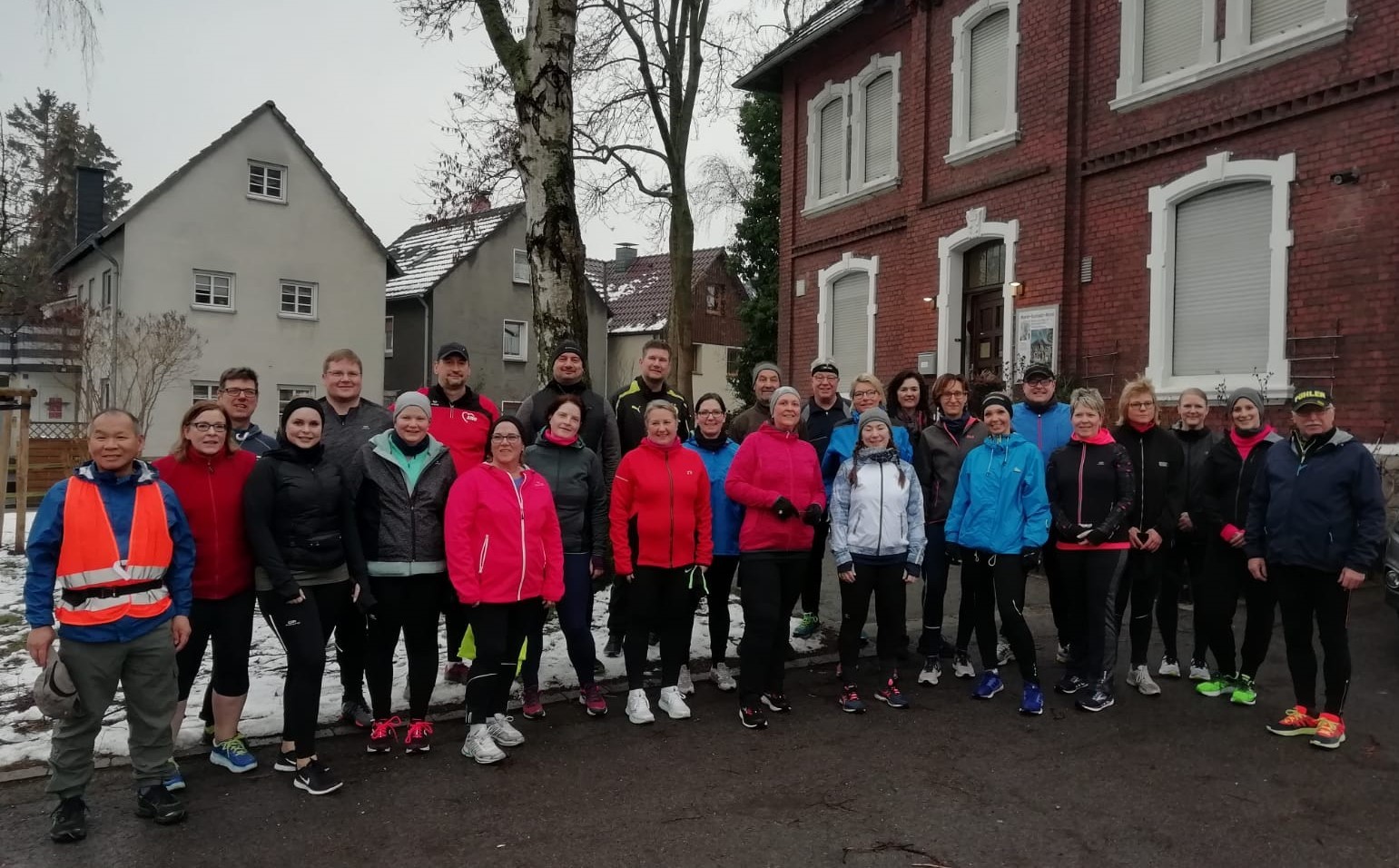 Die Teilnehmer/innen des 23. Anfänger-Laufkurses am 1. Tag (02.02.2019)