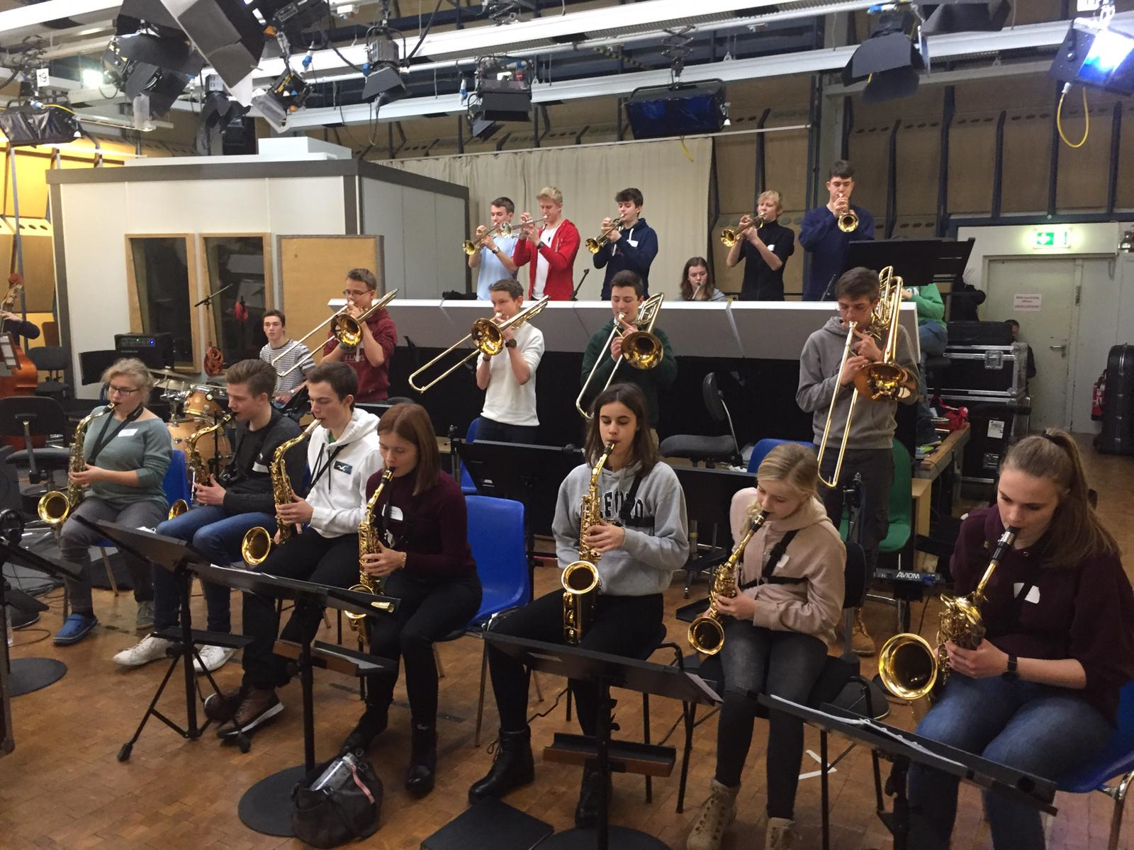 Am 2. Februar besuchte die Big Band des Theodor-Fliedner-Gymnasiums das WDR-Funkhaus in Köln.