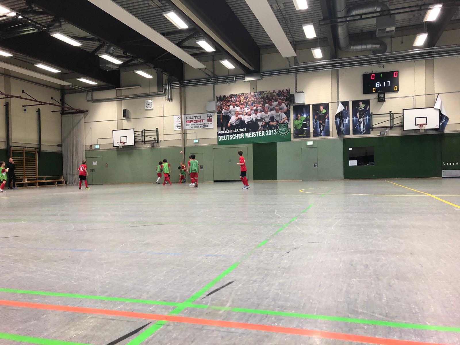 Hallenfußball