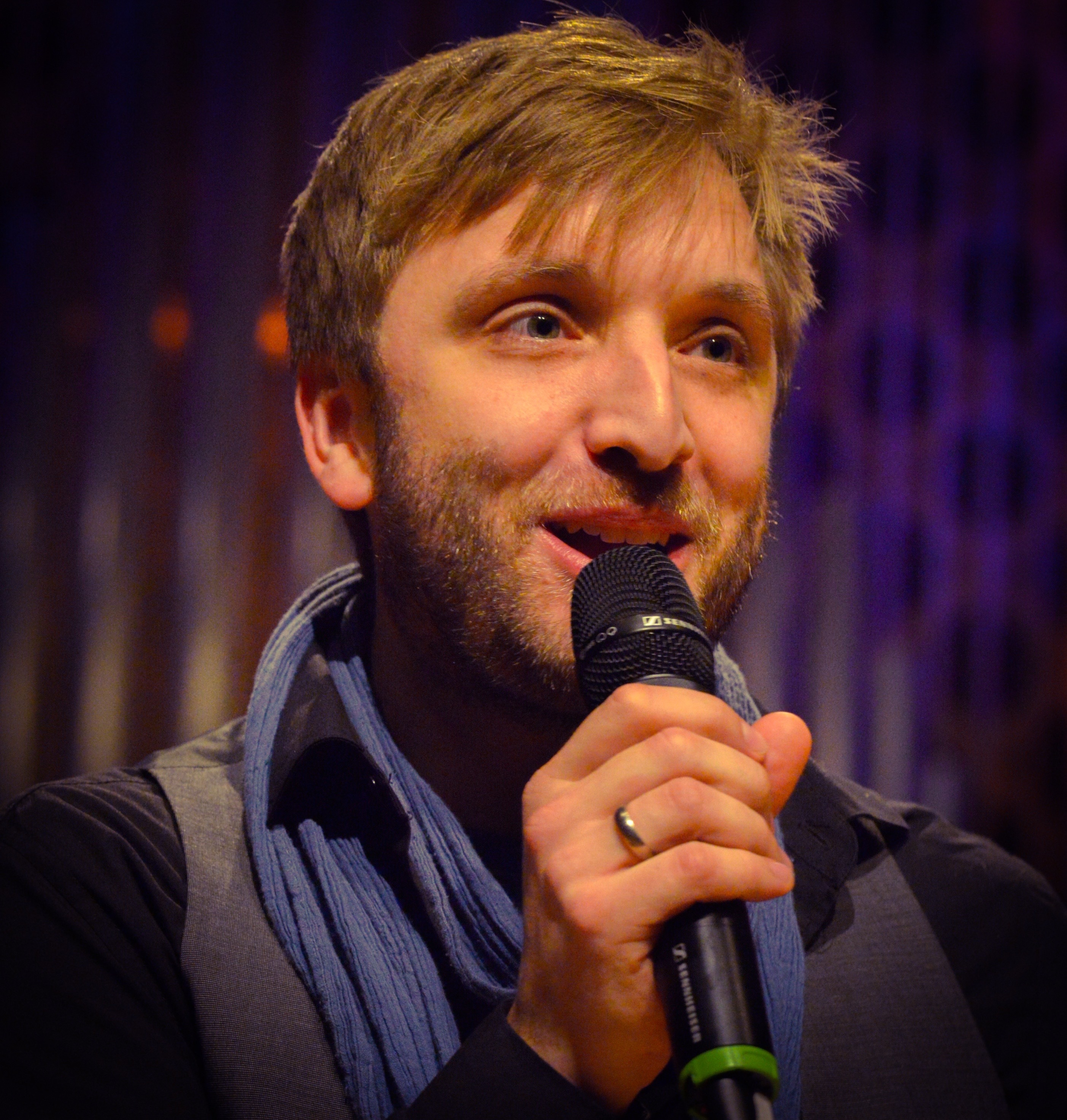 Prof. Fabian Sennholz bietet beim diesjährigen Arnsberger Kunstsommer einen Workshop "Vocal Pop Chor" an.