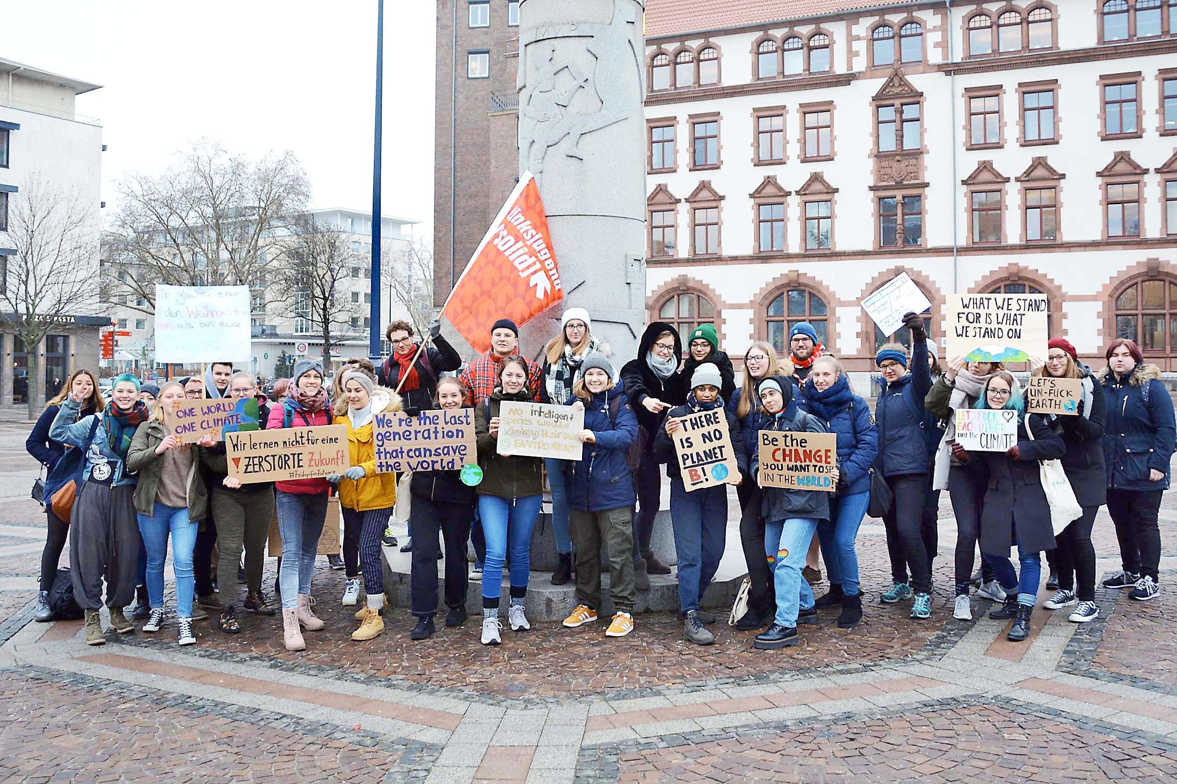 Auch junge Dortmund gingen freitags für den Klimaschutz unter dem Motto "Fridays for Future“ auf die Straße.