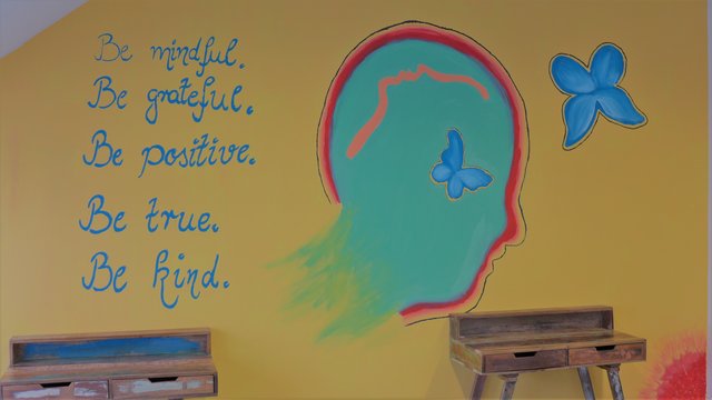 Ein echter Hingucker im Hausaufgabenraum der Realschule an der Mellinghofer Straße. Das sehenswerte Wandbild wurde im Rahmen einer Teambuilding-Aktion von Kollegen des Energieversorgers Innogy kreiert.