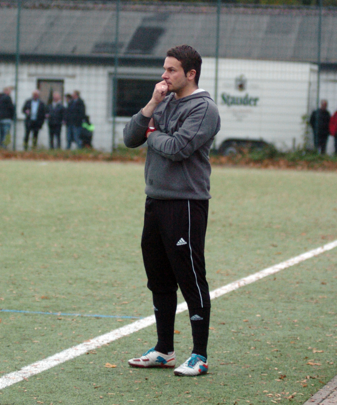 Hat noch einige Tests vor dem Start: Vestia-Coach Roman Stöckl.