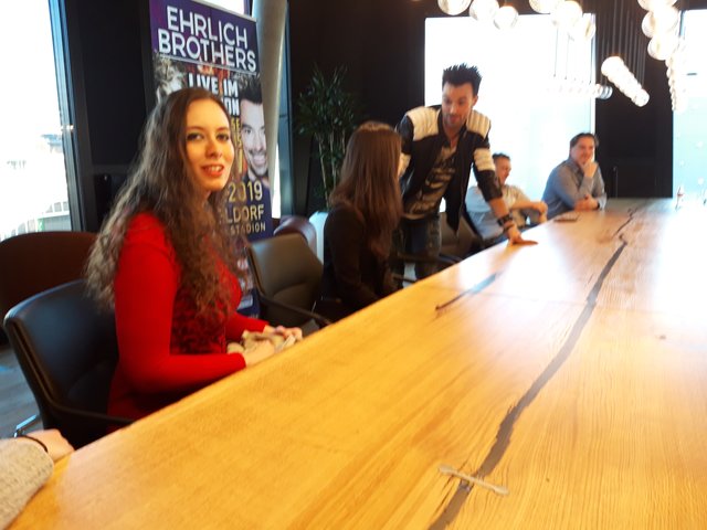 Ganz nah dran: Isabell Messemer trifft ihre Idole. Foto: Dabitsch