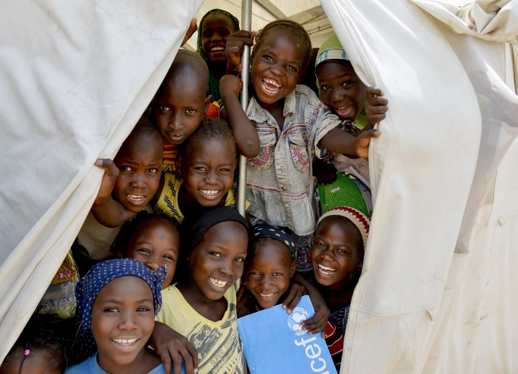 Mit UNICEF zeigt das Kindermuseum eine Ausstellung zum Recht der Kinder auf Bildung weltweit im Westfalenpark.