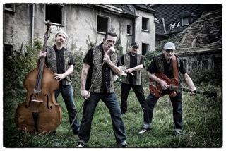 Brian Berry & the Beatkings spielen im "Murphy`s".