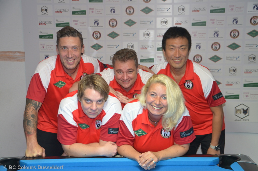 Die 4. Mannschaft des BC Colours Düsseldorf: Richard Wunder, Tanja Ricks, Björn Ghyselen, Melanie Brüsseler und Osamu Miyazaki