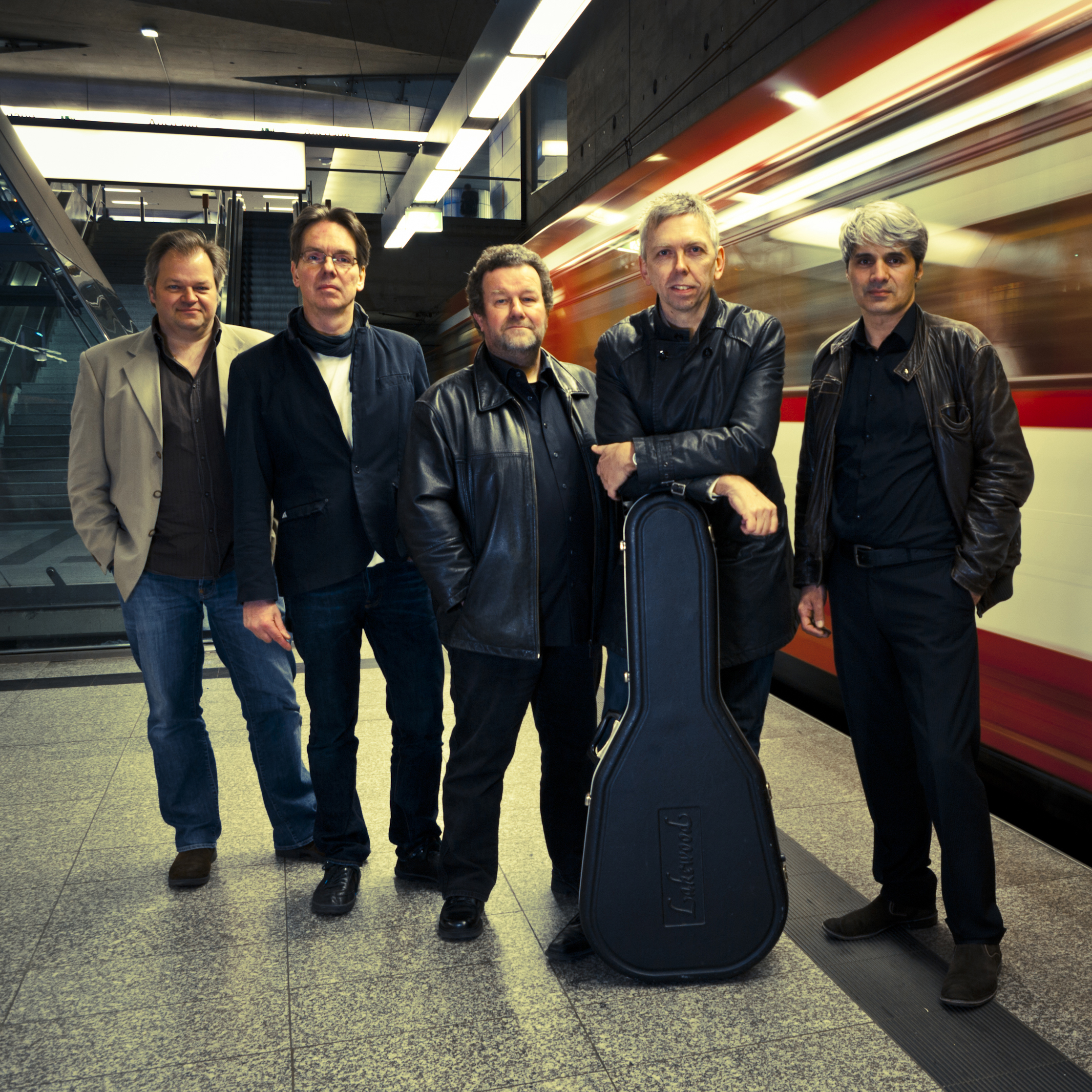 Mitte der 1990er Jahre Jörg Thimm mit Dieter Nientiedt (Gesang, Gitarre), Maurizio de Matteis (Bass), Ralf Neuhaus (Drums) und Peter Köhn (Keyboards) die "Central Park Band".