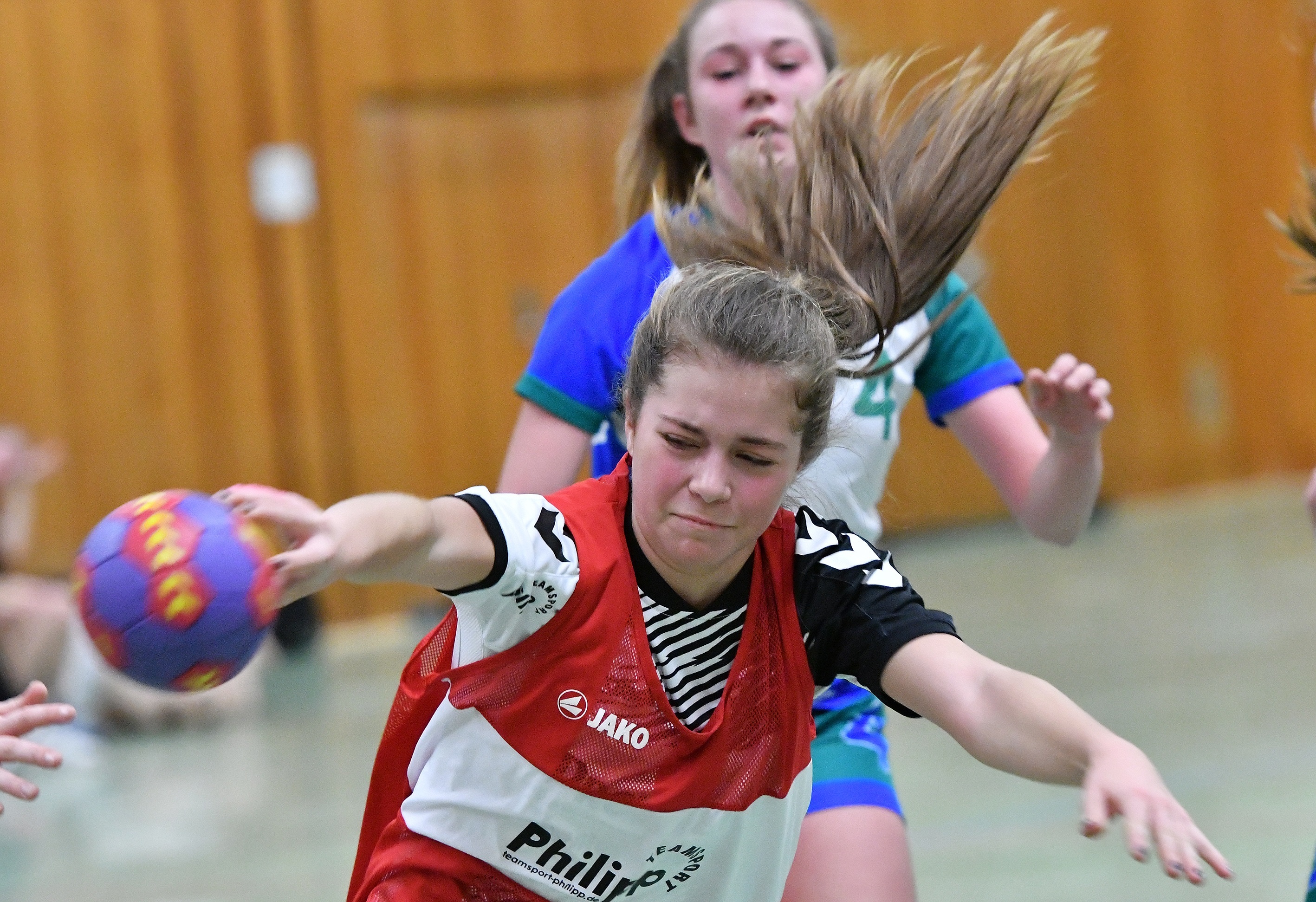 Die Kettwiger C-Juniorinnen gingen verdient mit 28:16 als Sieger vom Platz.
Foto: Bangert