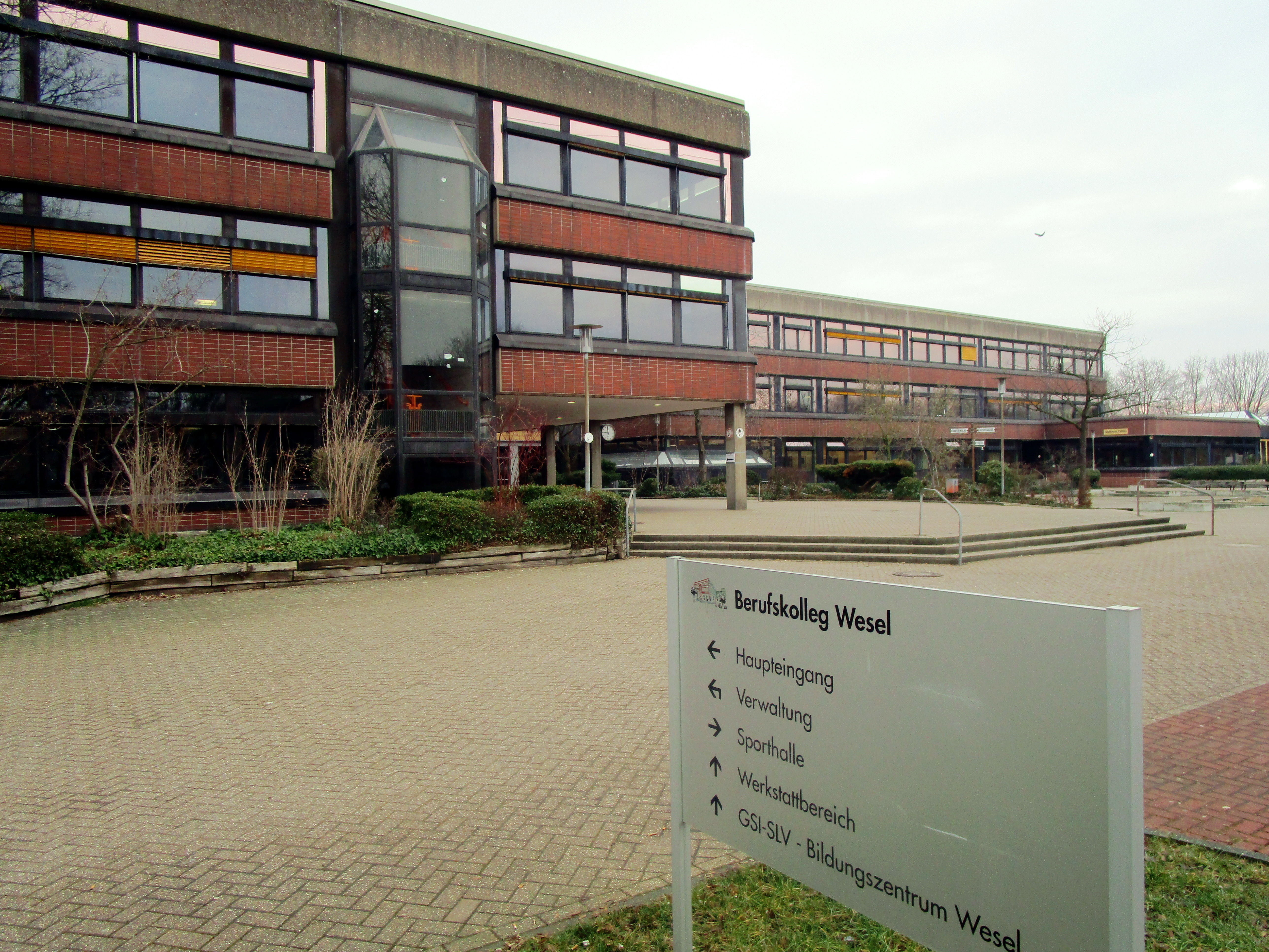 Berufskolleg Wesel hat kurzfristig Ersatzunterricht organisiert