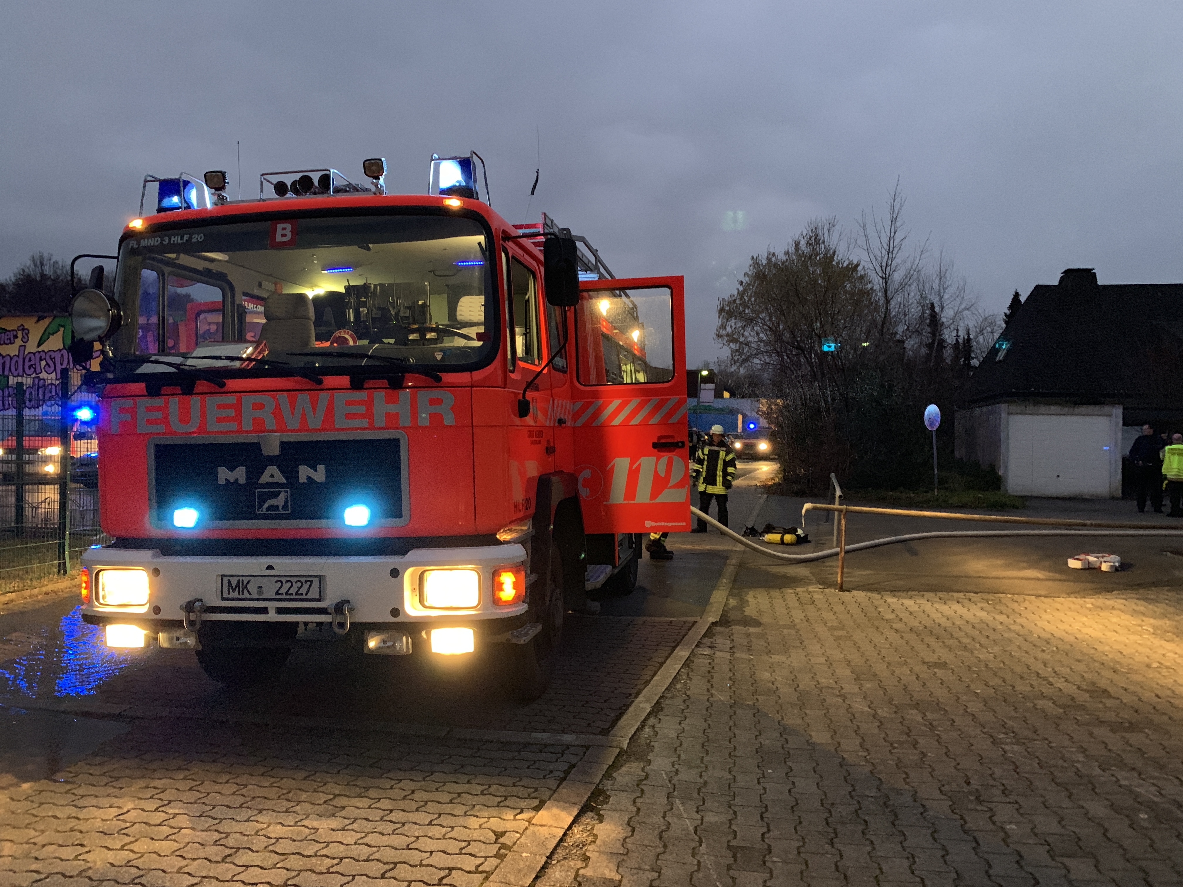 Die Feuerwehr brachte den Brand schnell unter Kontrolle. Foto: Feuerwehr Menden