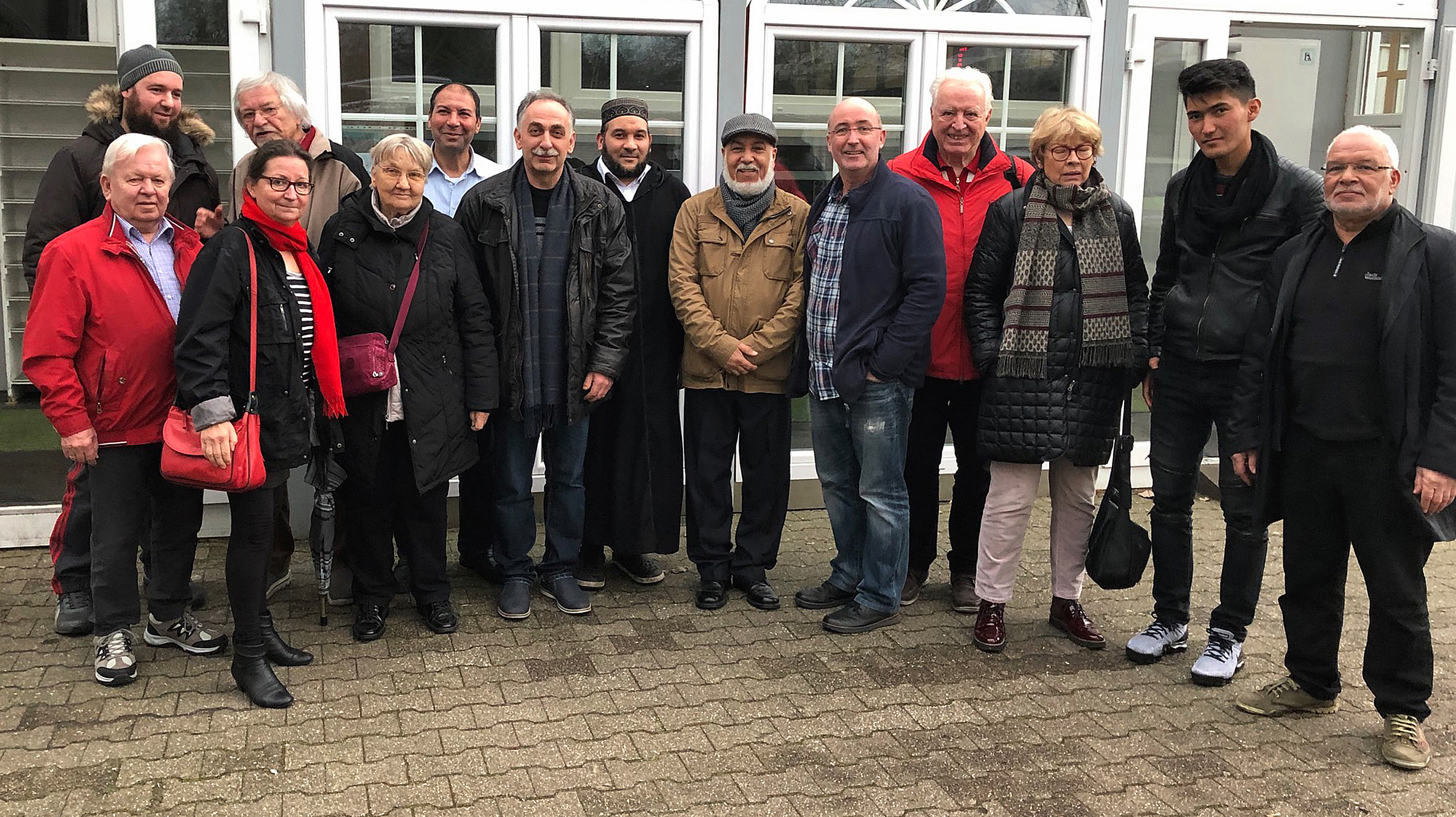 Mitglieder der SPD-Ortsvereine Rentfort und Mitte waren jetzt zu Gast in den Räumen des "Marokkanischen Kulturvereins" an der Rentforter Haldenstraße.