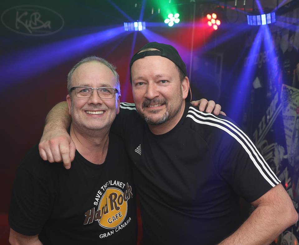 DJ Potty und Veranstalter Marco Launert freuen sich auf ihre Gäste.