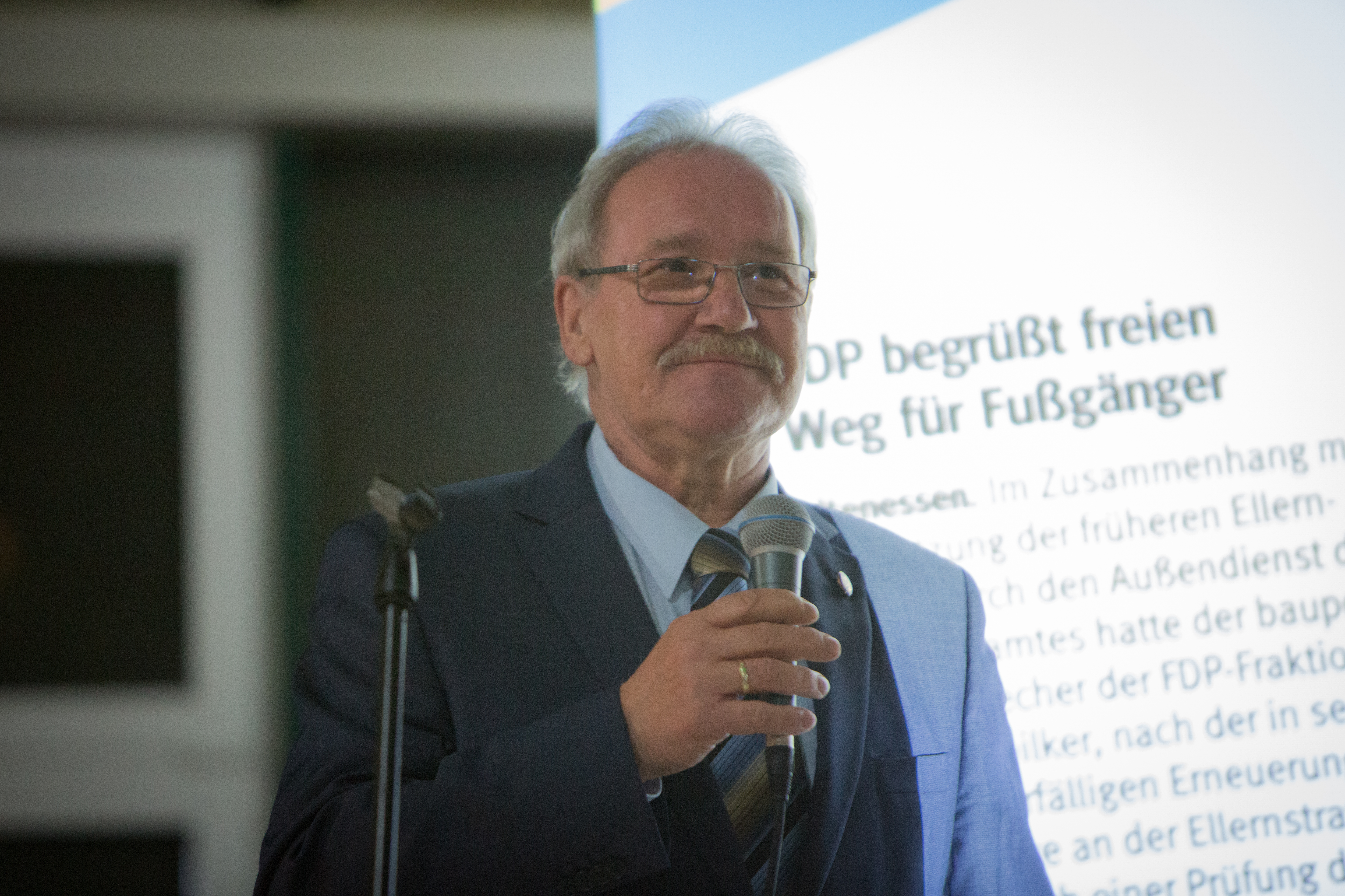 Hans-Peter Schöneweiß (FDP)