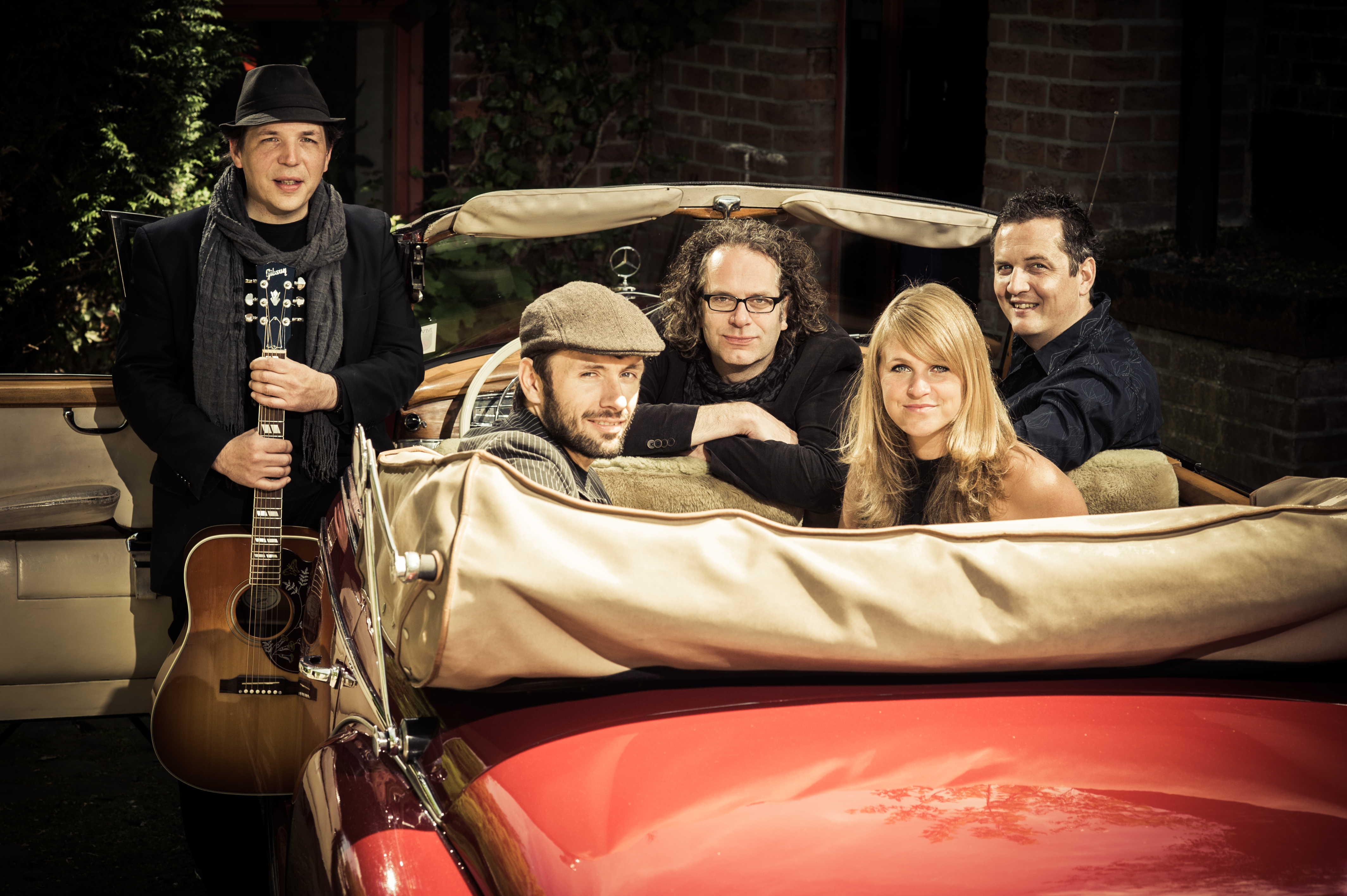 Motel verbindet politische und poetische Songlyrik mit akustischem Rock’n’Roll.