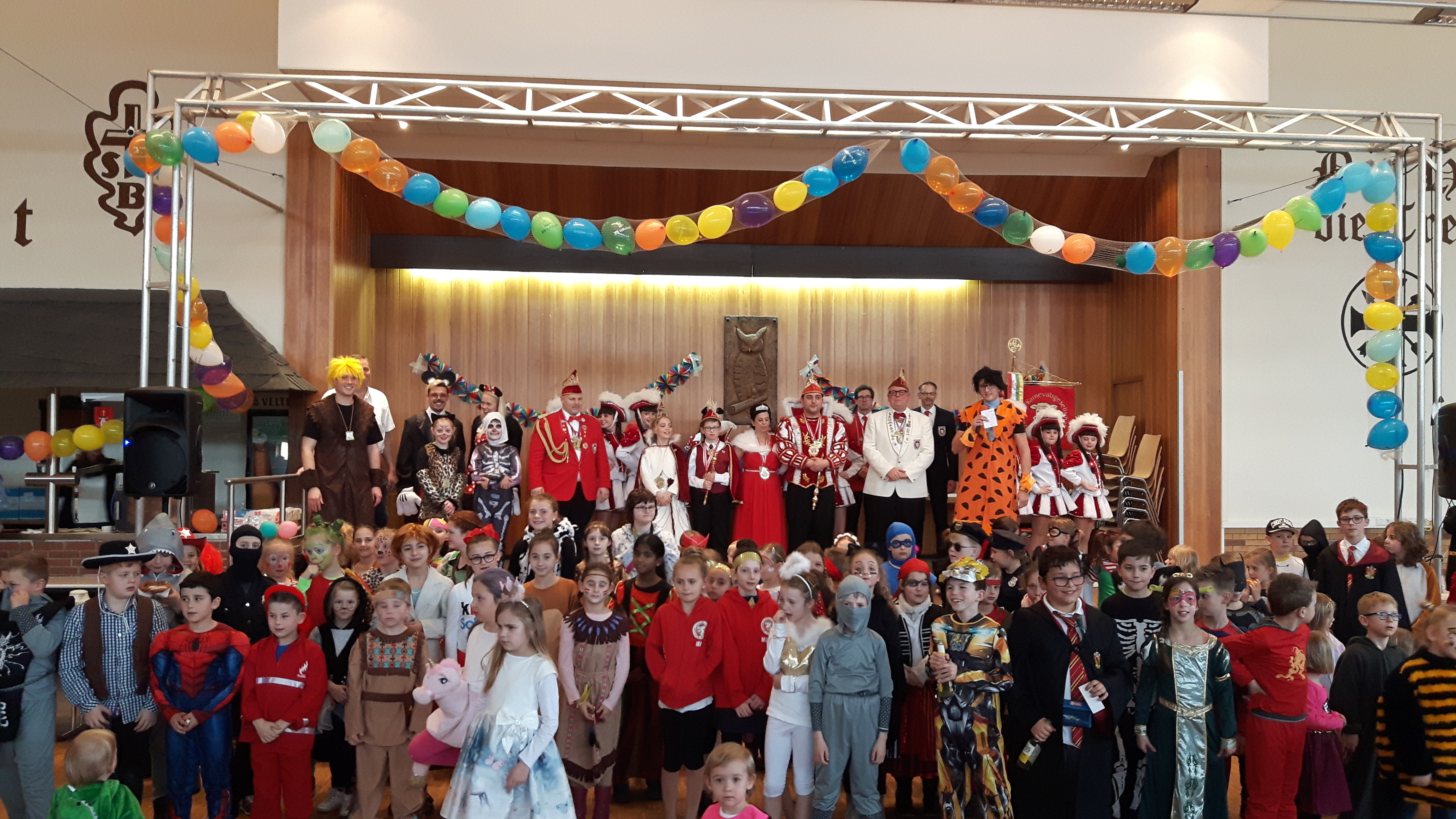 Jede Menge Spaß gab´s beim traditionellen Kinderkarneval unter dem Motto „Mickey, Tinkerbell & Simba in Müschede.“