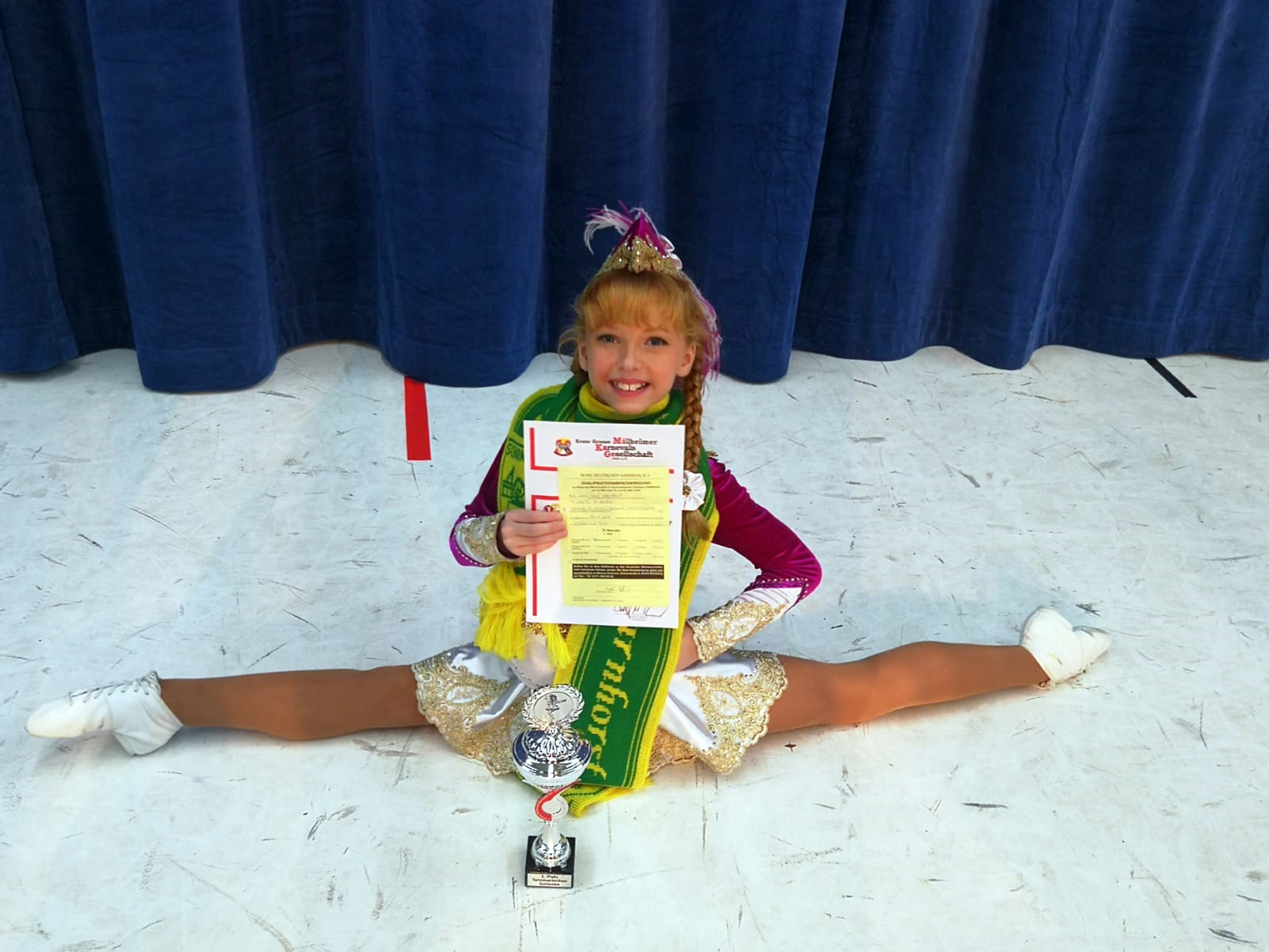 Grün-Gold-Junioren-Tanzmariechen Kimberley Michalski hat sich für die Norddeutschen Meisterschaften am 23. März in Baunatal qualifiziert.