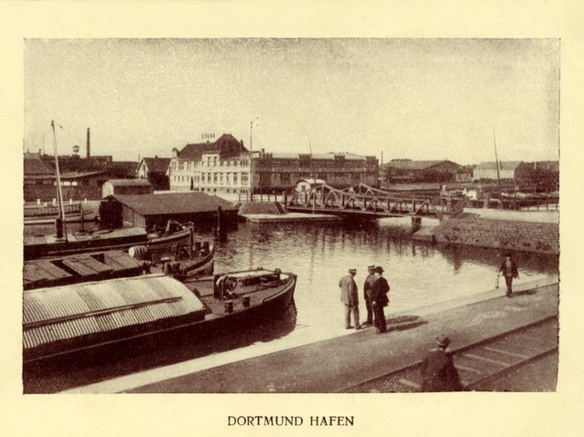 1930 - Die ehem. Drehbrücke am Stadthafen | Foto: Archiv Kocbeck