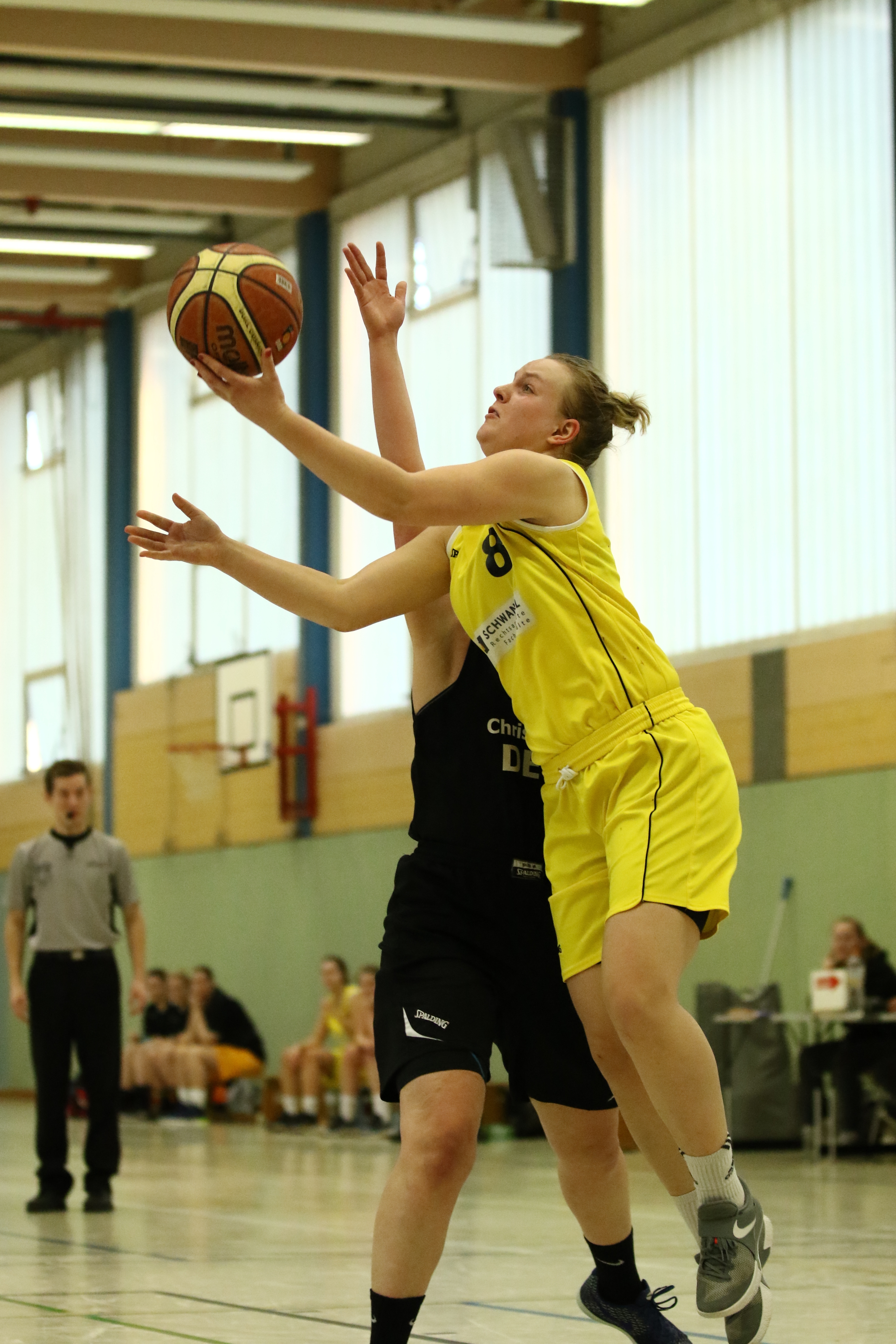 Lea Günther hatte mit 17 erzielten Punkten und einer starken Verteidigungsleistung großen Anteil am 59:48 Sieg der RBH Oberliga-Damen bei der BG Dorsten. Jetzt gibt es am kommenden Samstag fast schon ein Endspiel gegen die Iserlohn Kangaroos um den Klassenerhalt in der Oberliga.