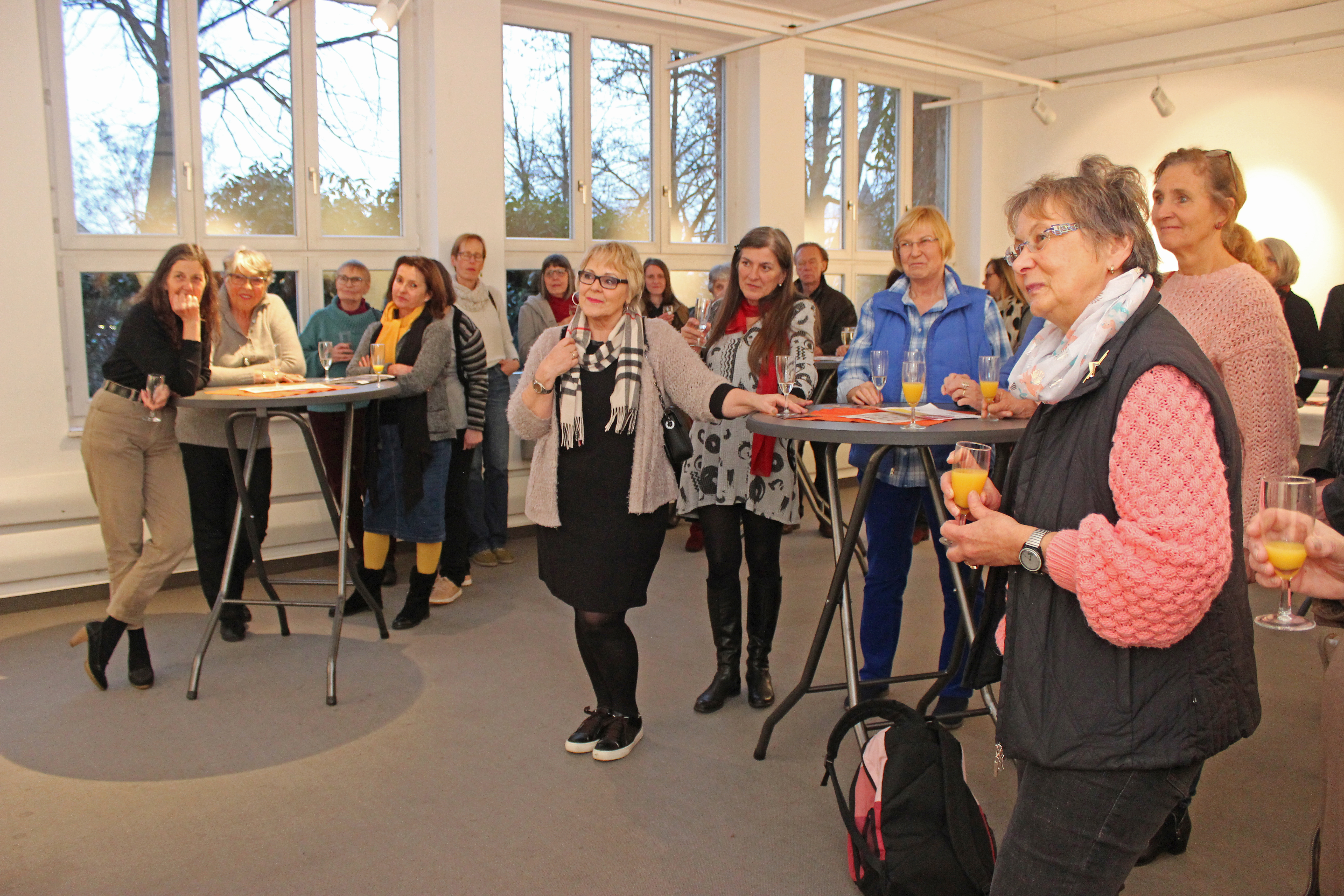 Großen Anklang fand die zentrale Veranstaltung zum 100jährigen Frauenwahlrecht im Kino Onikon. Foto: Stadt Herdecke