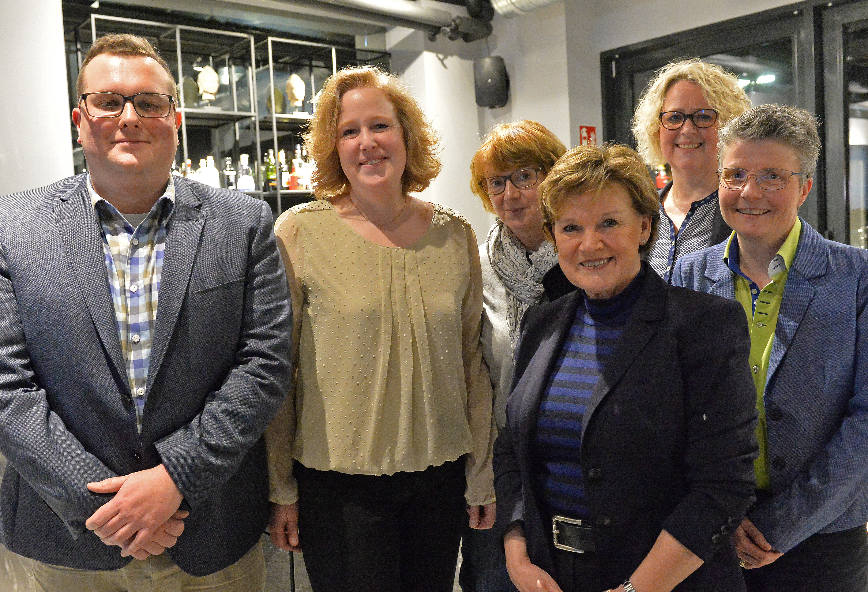 Der neue Vorstand des Werdener Werberings mit Benjamin Neubert, Kirstin Drichel, Susanne Stöbener, Petra Bender, Jeanette Paps und Alexandra Weerth.
Foto: Bangert