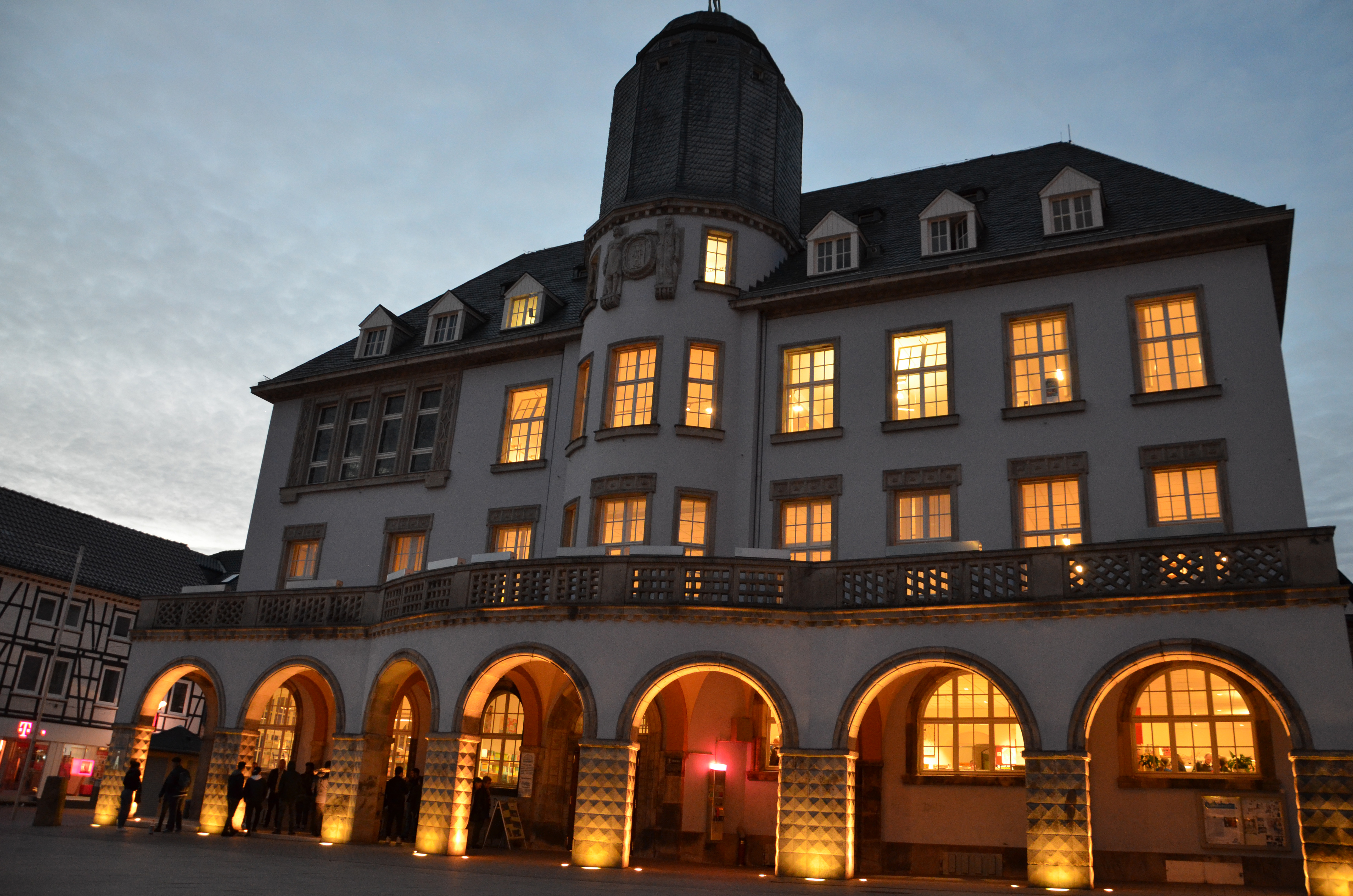 Auch die Mendener Bücherei lädt am Freitag zur "Nacht der Bibliotheken" ein. Foto: Köhler