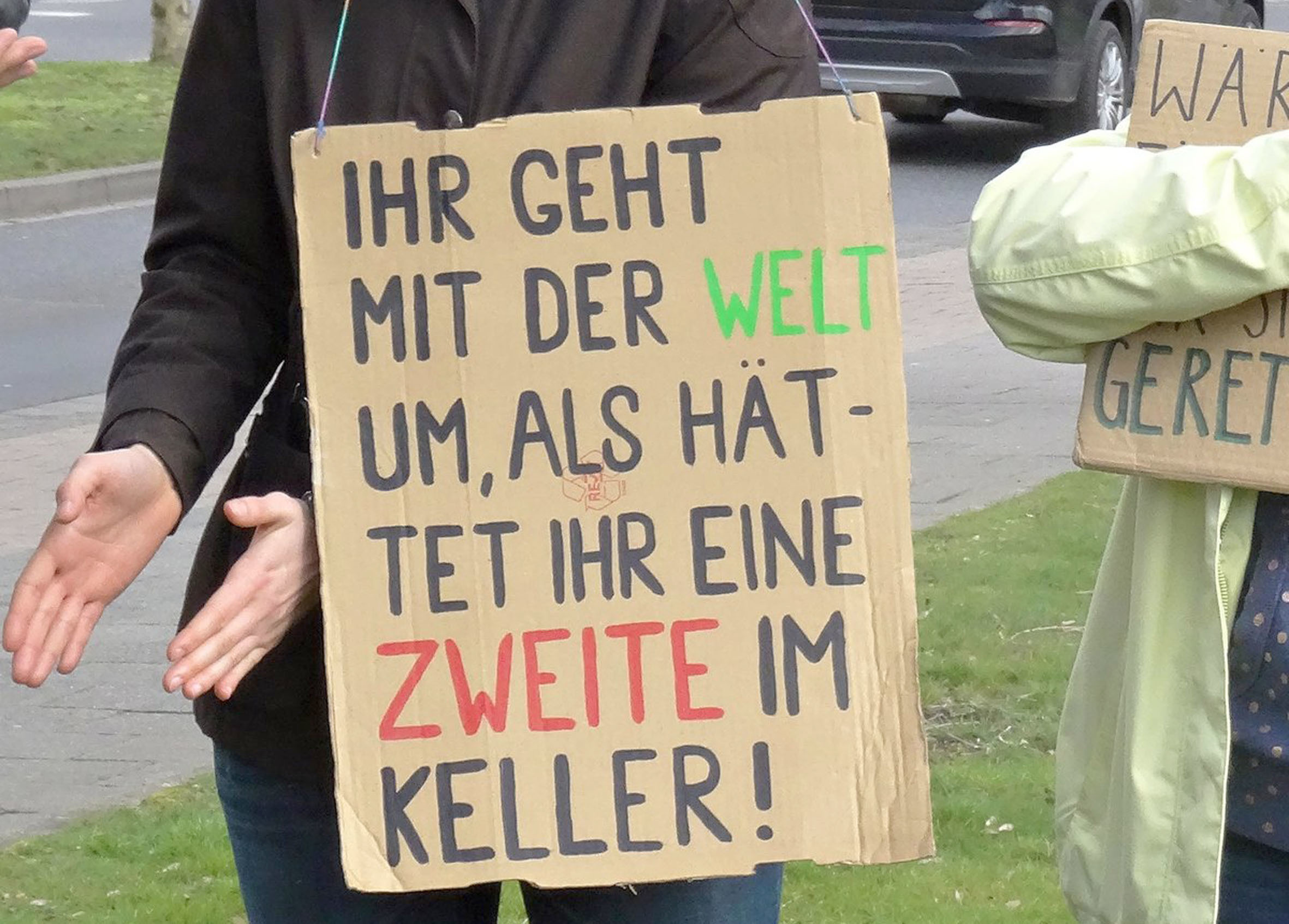 Weltweit demonstrieren inzwischen Schüler am "Friday fur Future" für den Klimaschutz. Foto: BürgerReporter Günter van Meegen