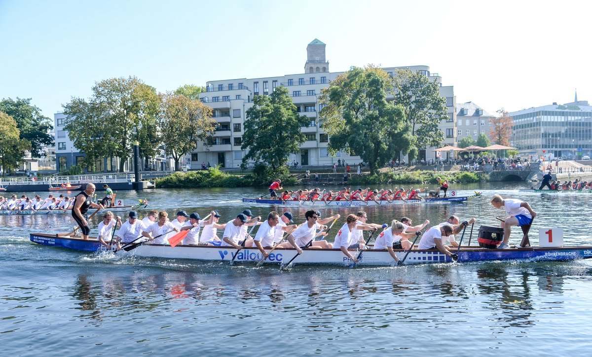 Immer wieder ein Spektakel: Drachenbootrennen auf der Ruhr in Mülheim. Foto: PR-Foto Köhring
