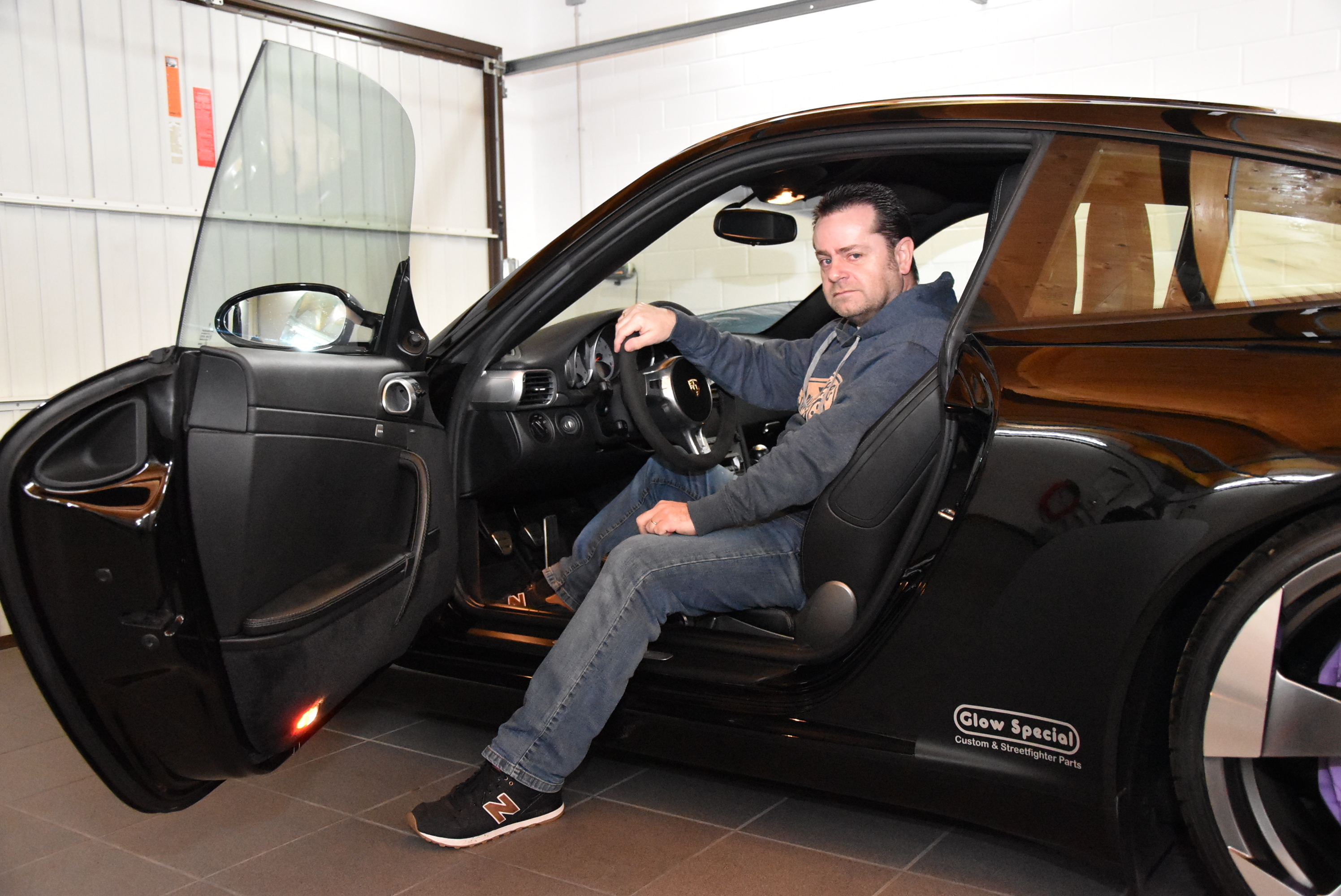 Auch der Carrera S wird seit zwei Jahren von Michael Glow einzigartig veredelt.