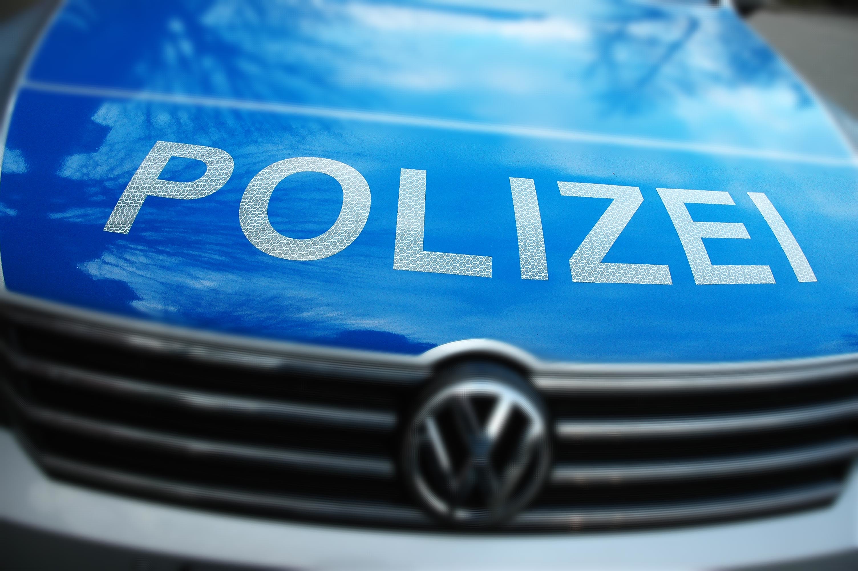 Polizei sucht Zeugen zu dem Betrüger.