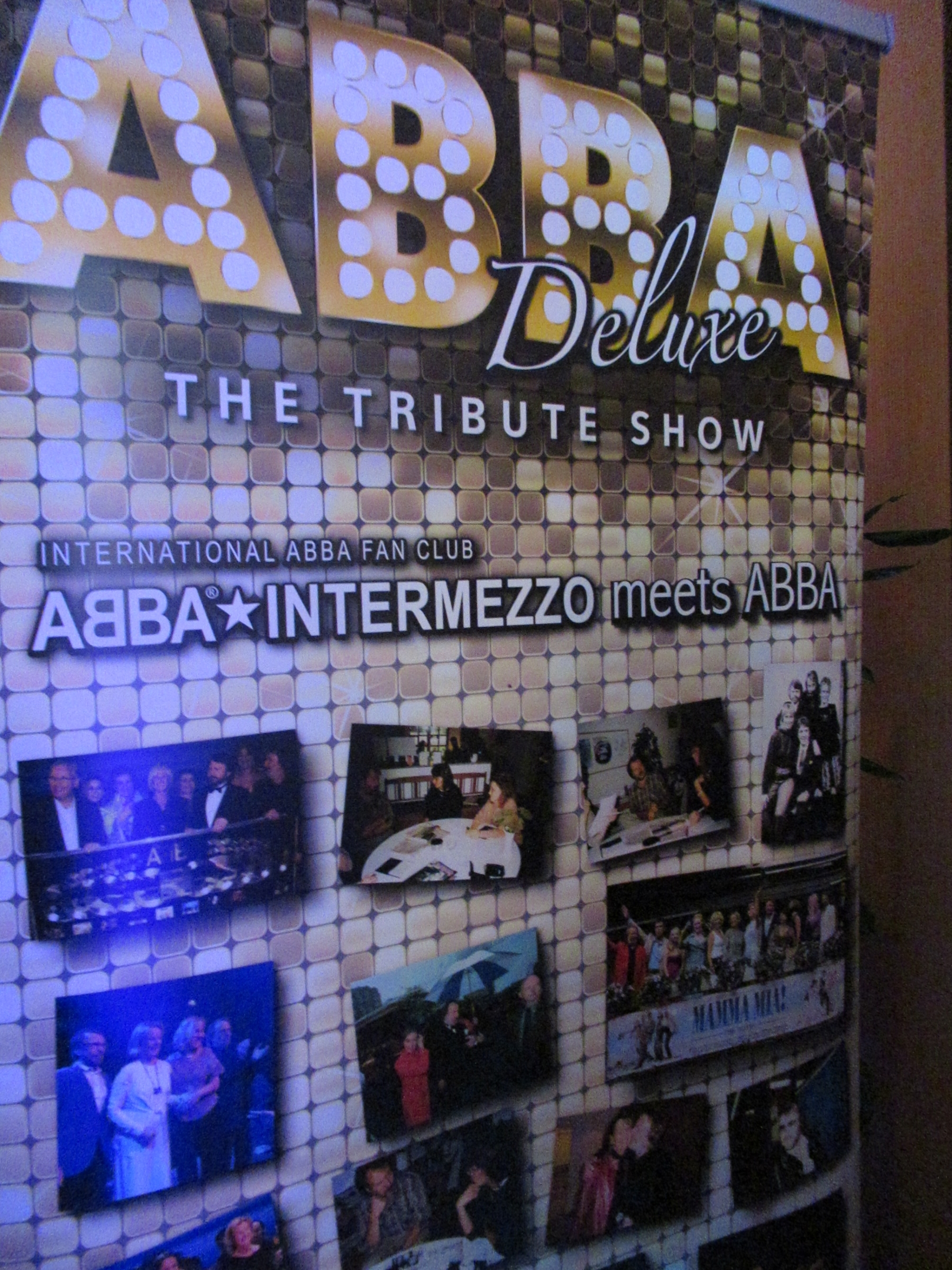 PLAKAT...