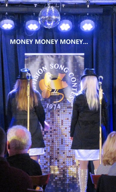 MONEY ... in a rich man s´world ...