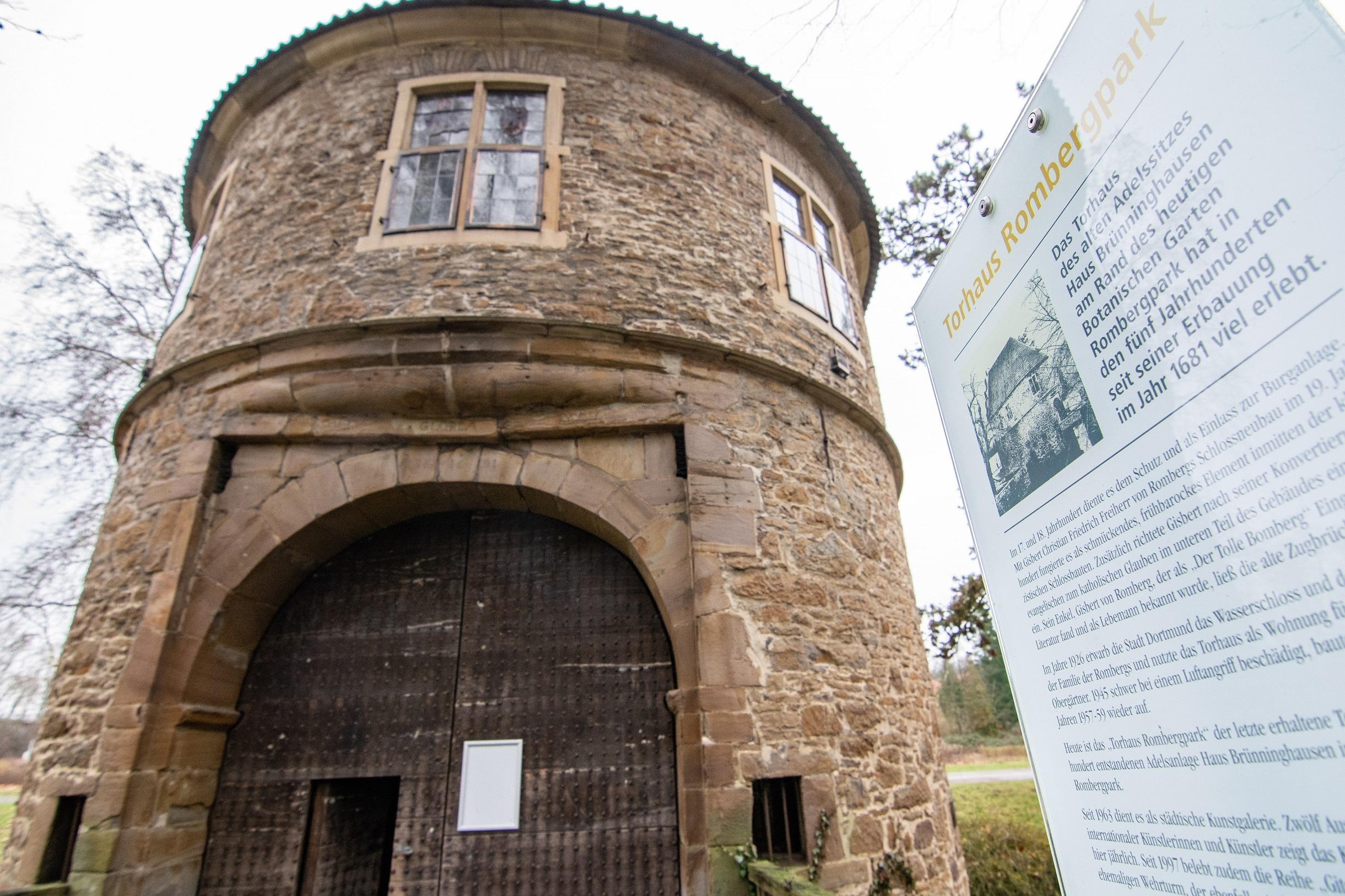 Es gibt weiter Ausstellungen im alten Torhaus Rombergpark.