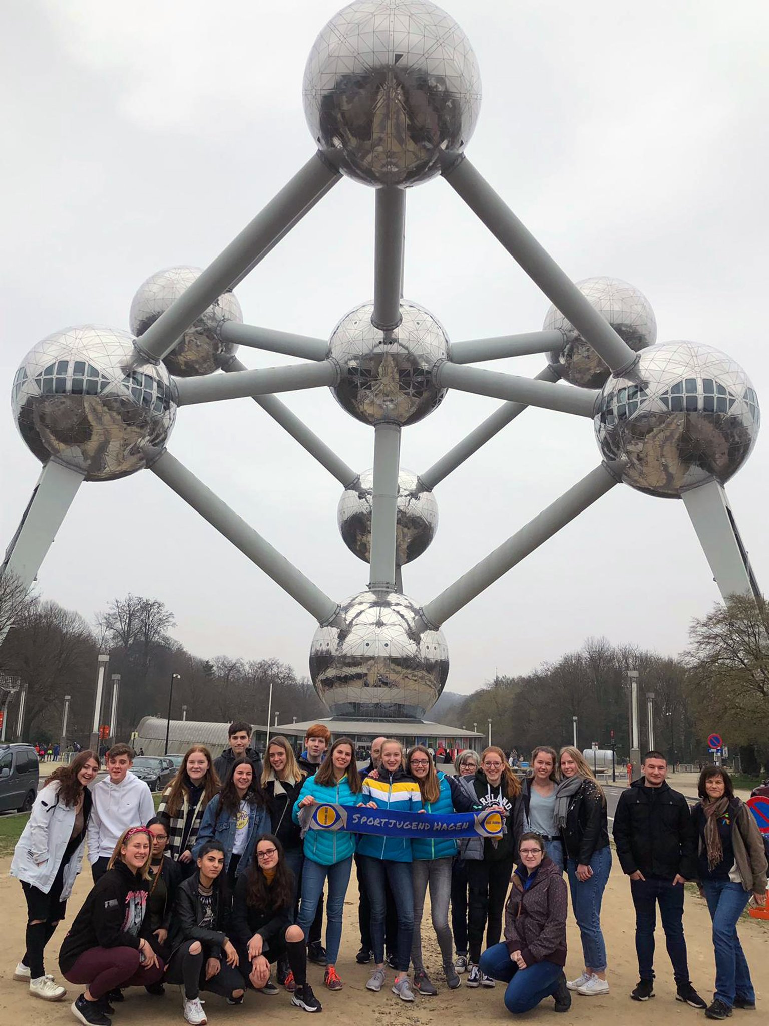 Vom Atomium Ins Europaische Parlament Stadtetrip Nach Brussel Sportjugend Auf Grosser Fahrt Hagen