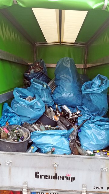 Rund 20 Müllsäcke konnten gefüllt werden. Alles kam dann auf die Lkw-Ladefläche zum Abtransport. | Foto: BGH