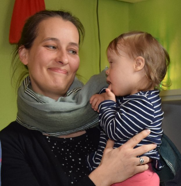Marie fühlt sich sichtlich wohl.
