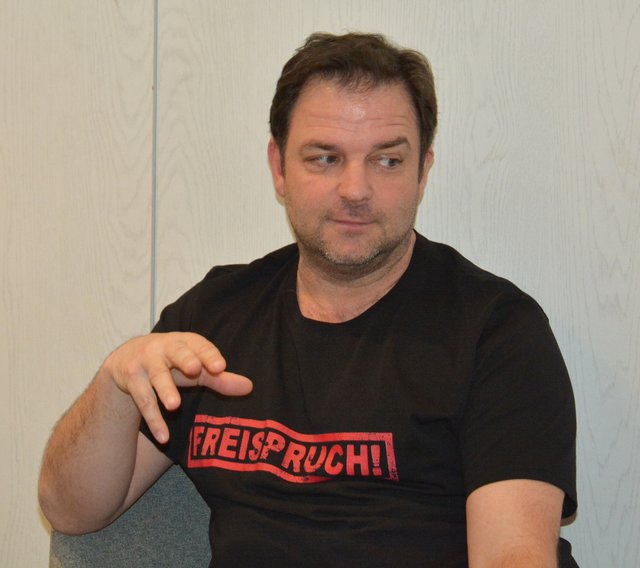 Nahm sich Zeit für die BürgerReporter: Martin Rütter. Foto: Dabitsch