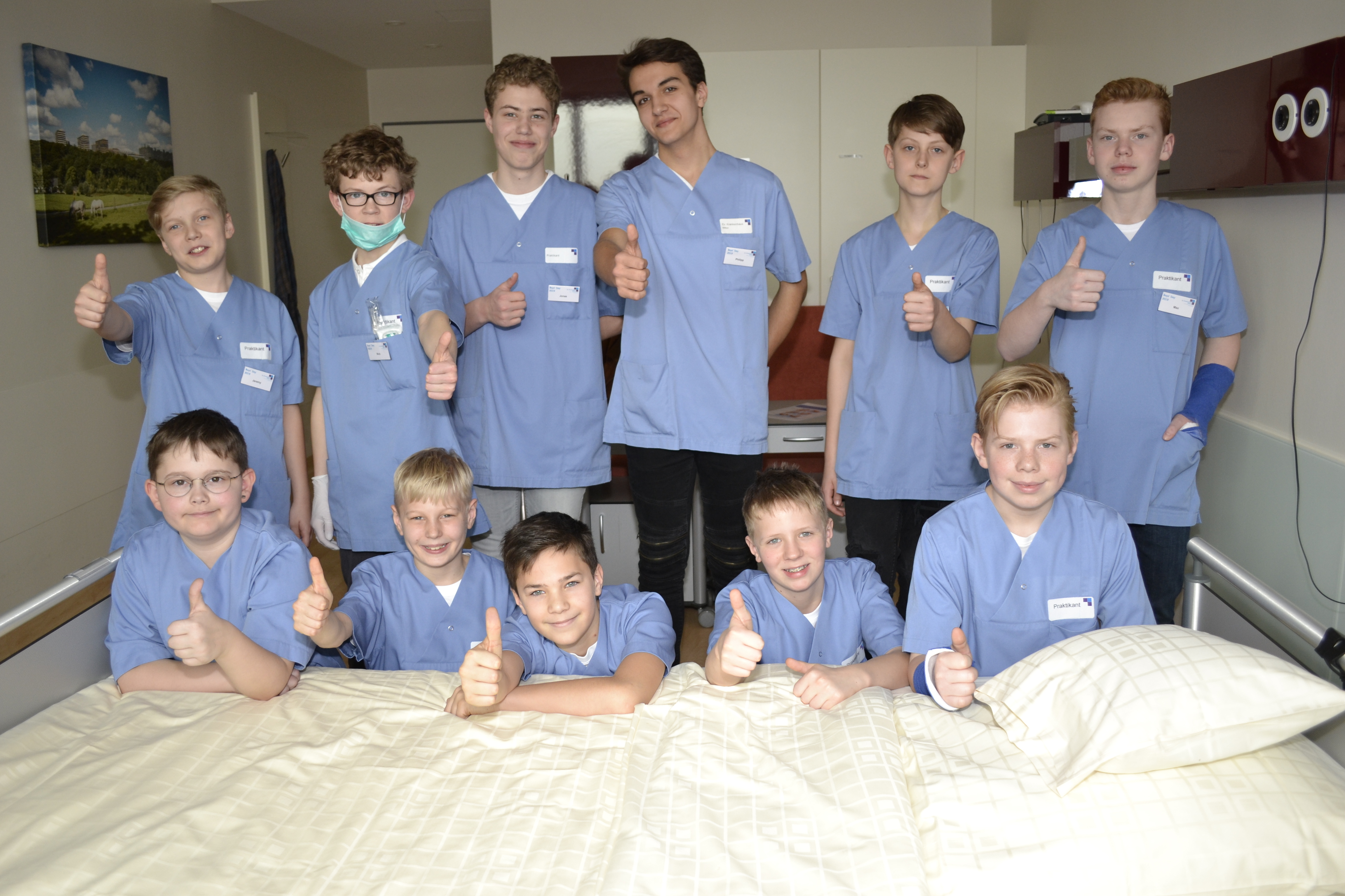 Die elf Schüler fanden den Boys Day im Evangelischen Krankenhaus Witten einfach super.