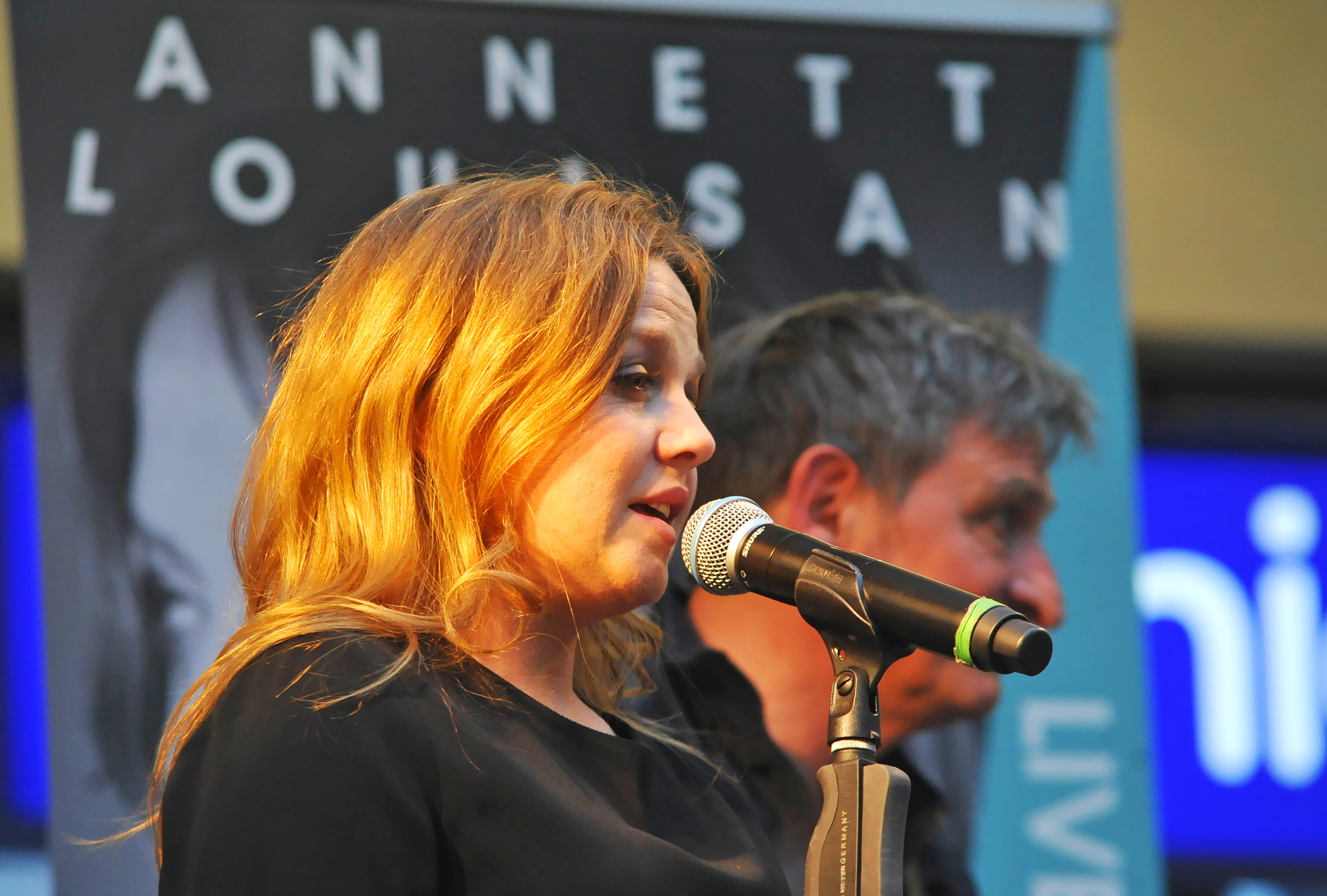 Annett Louisan gastiert in der Stadtgalerie Langenfeld.
