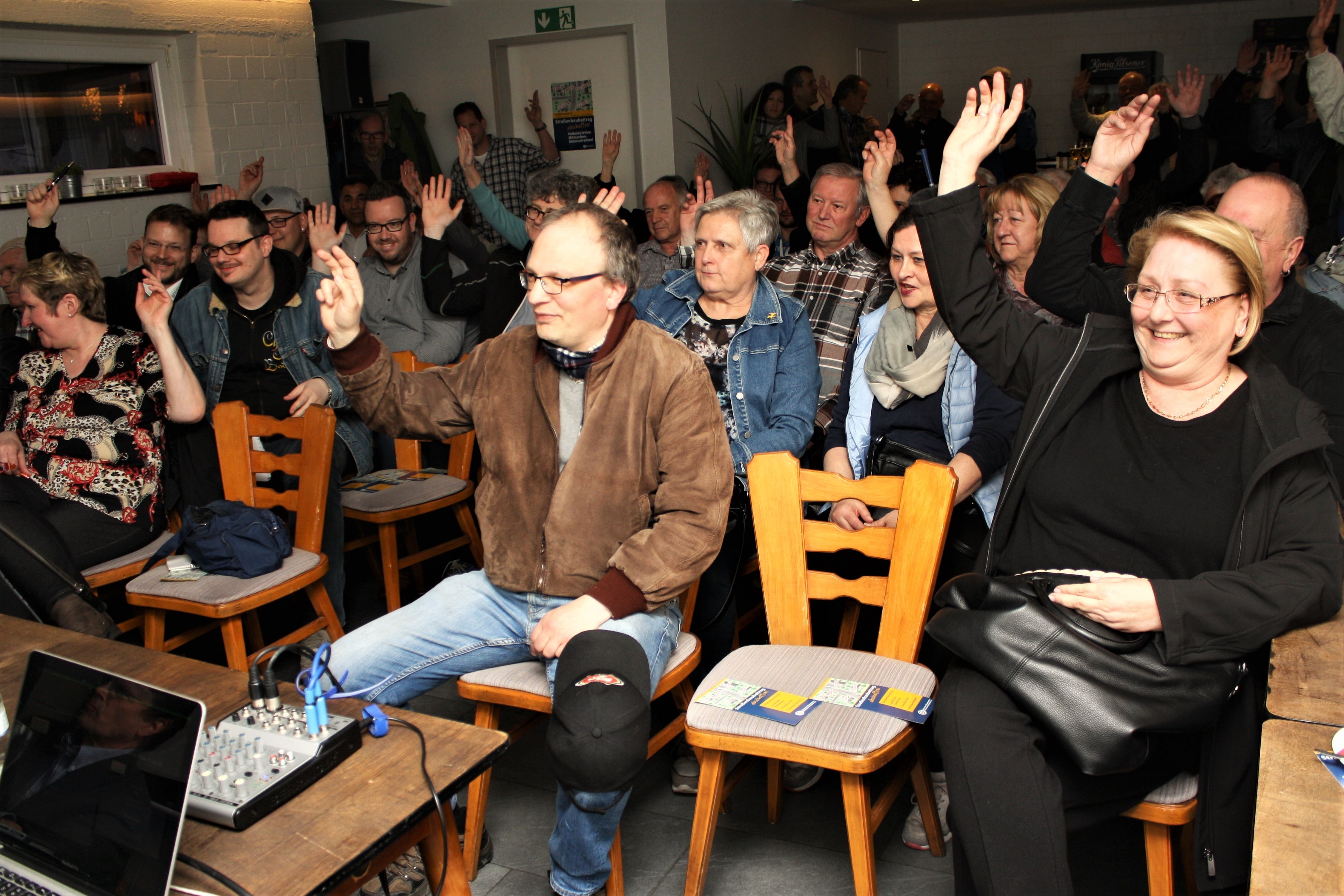 Sehr gut besucht war die Versammlung zur Gründung der Bürgerinitiative Taubenstraße.